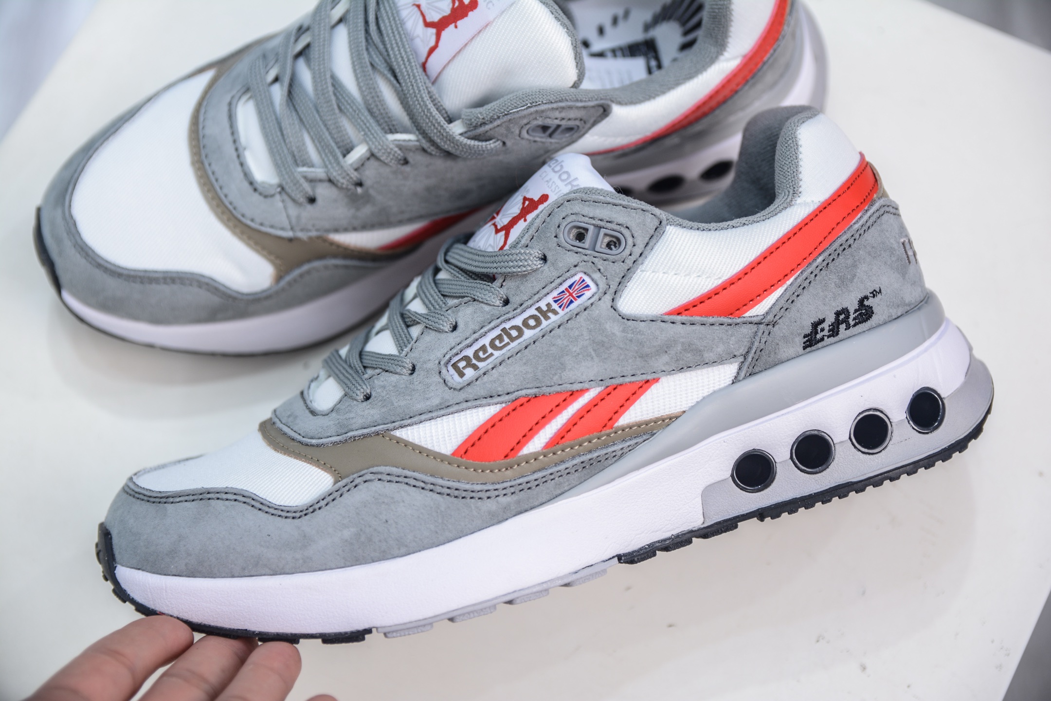 Reebok Classic Harman Ripple Low-Top Sneakers - Retro Style & Comfort 8 i1750431547971 3454 0 6