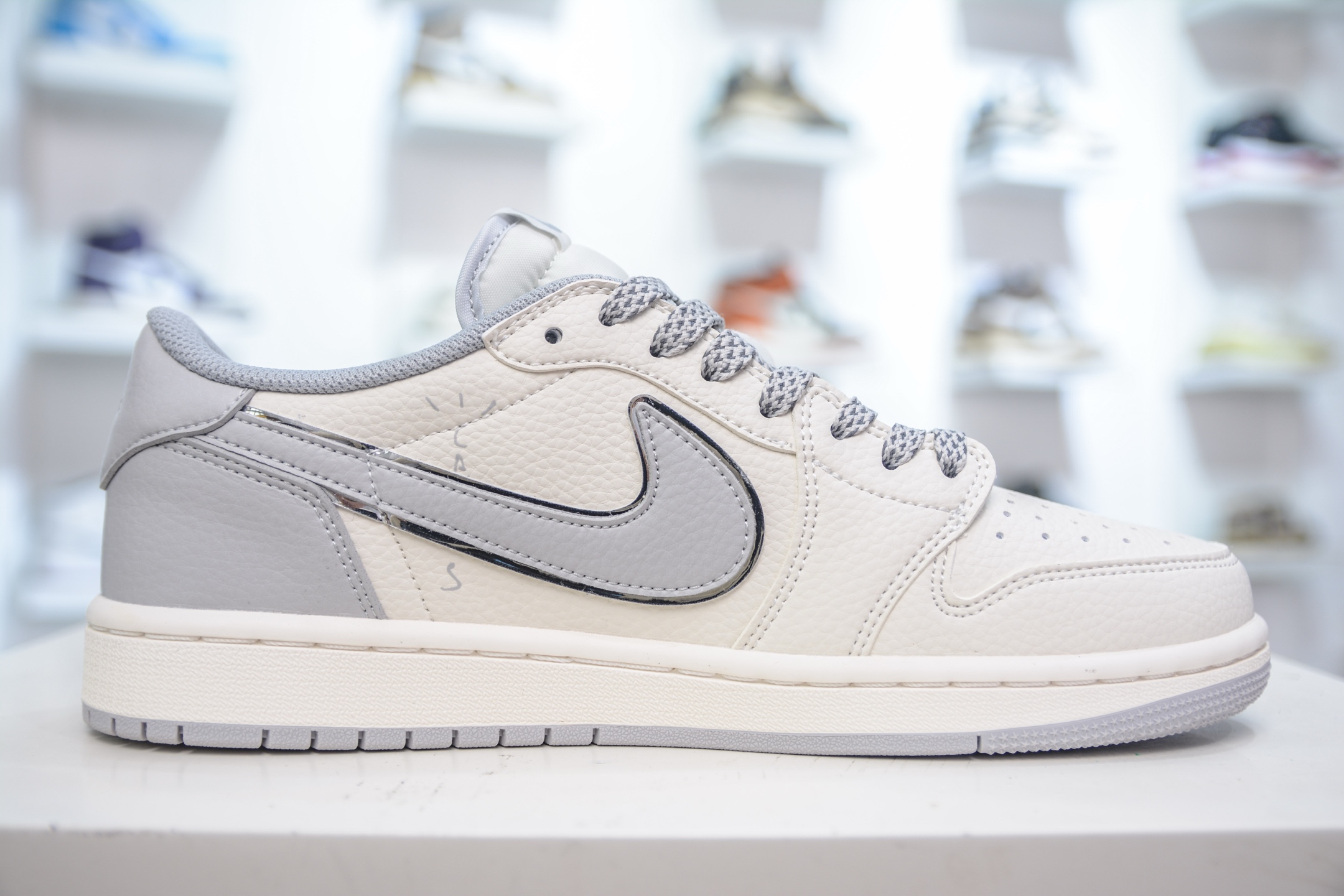 TS x Air Jordan x Stussy Air Jordan 1 Low Sneakers, Cream White/Gray 3 i1750431985564 2448 0 2