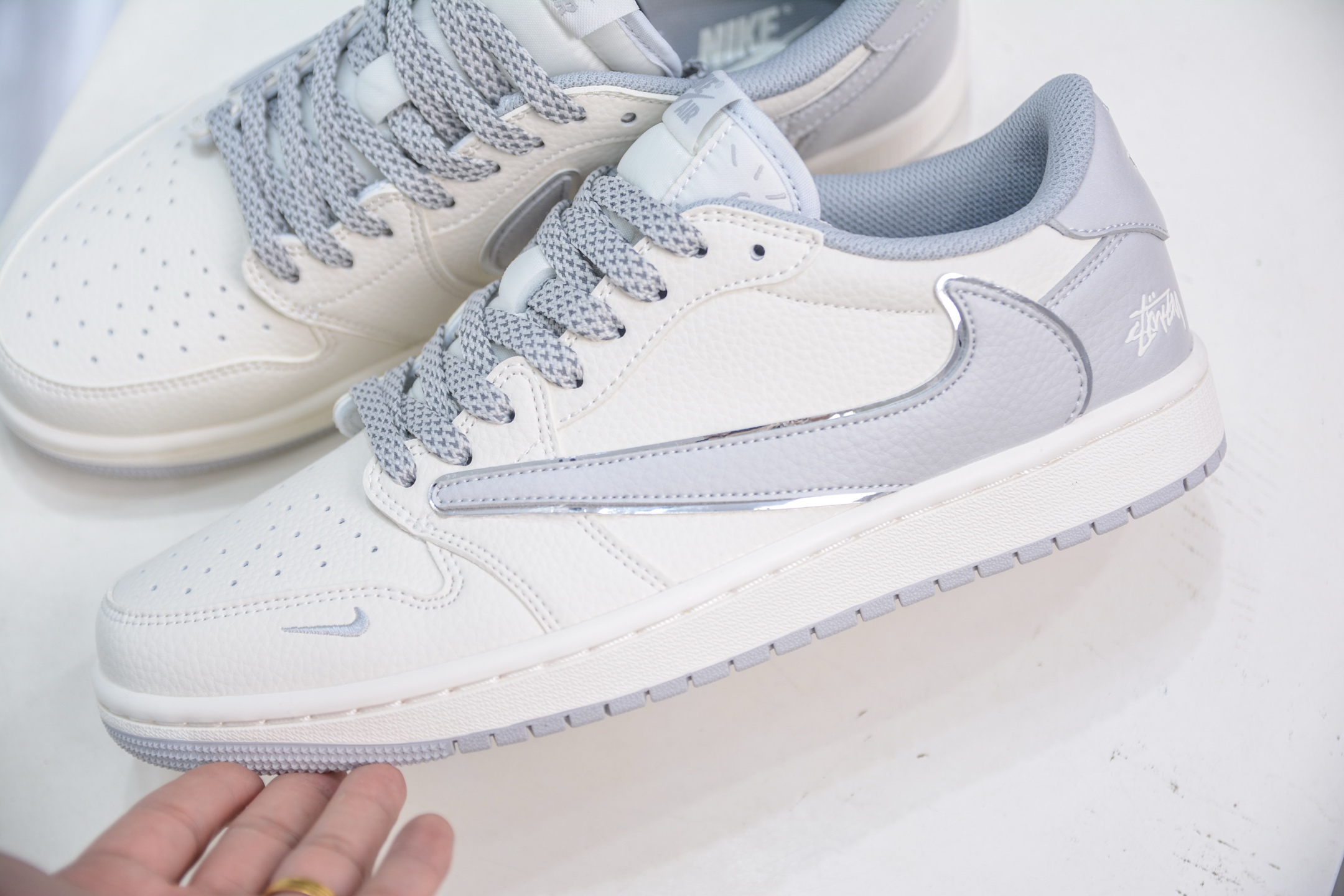 TS x Air Jordan x Stussy Air Jordan 1 Low Sneakers, Cream White/Gray 7 i1750431985636 1006 0 6
