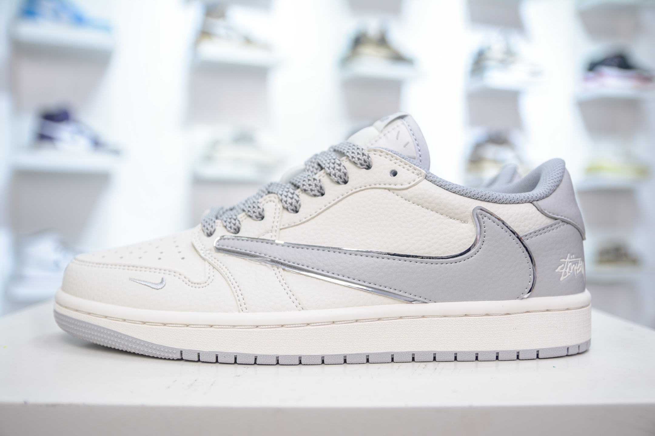 TS x Air Jordan x Stussy Air Jordan 1 Low Sneakers, Cream White/Gray 1 i1750431985686 7589 0 0