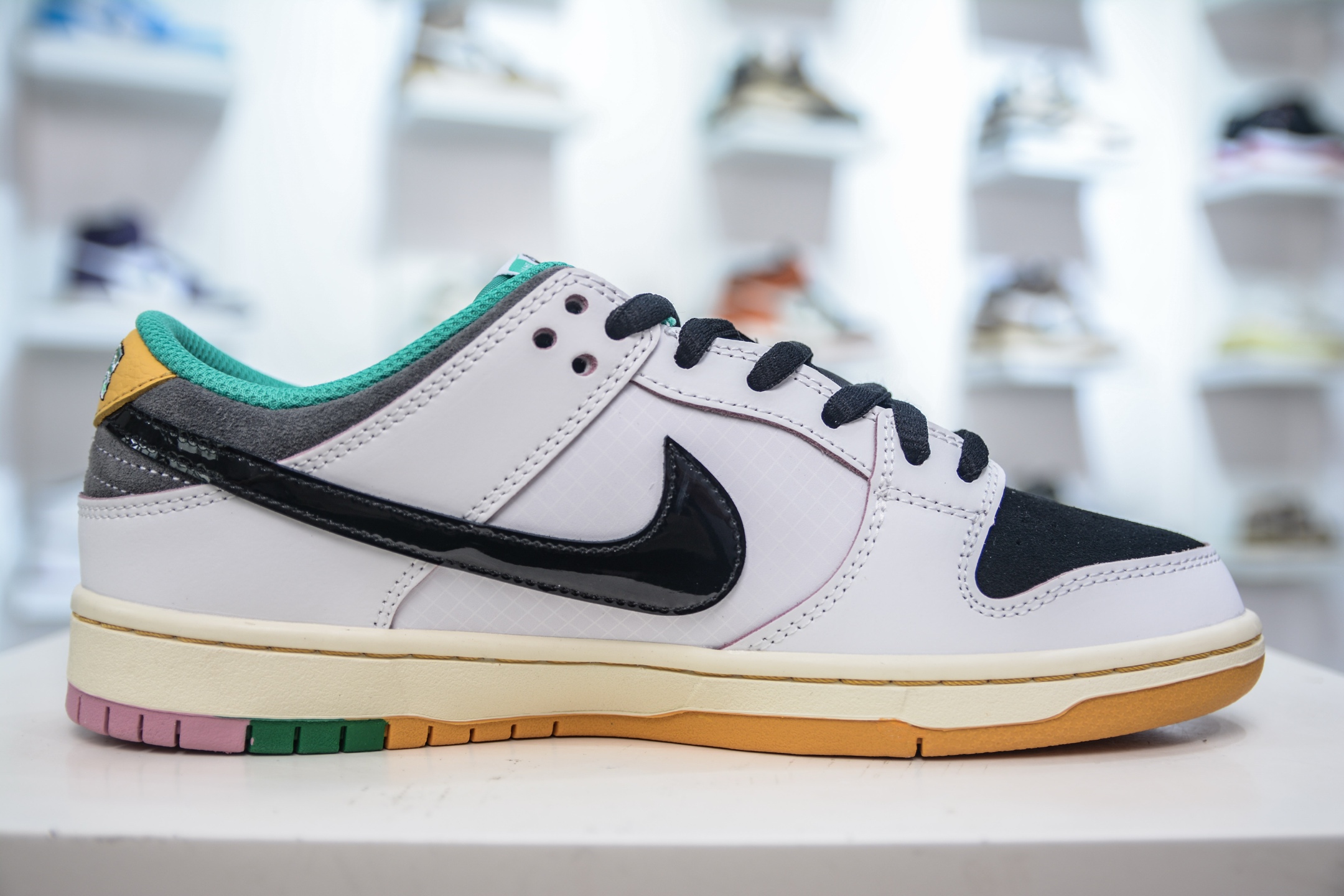 Nike SB Dunk Low White Black Casual Sneakers HJ4132-100 3 i1750432043715 8715 0 2