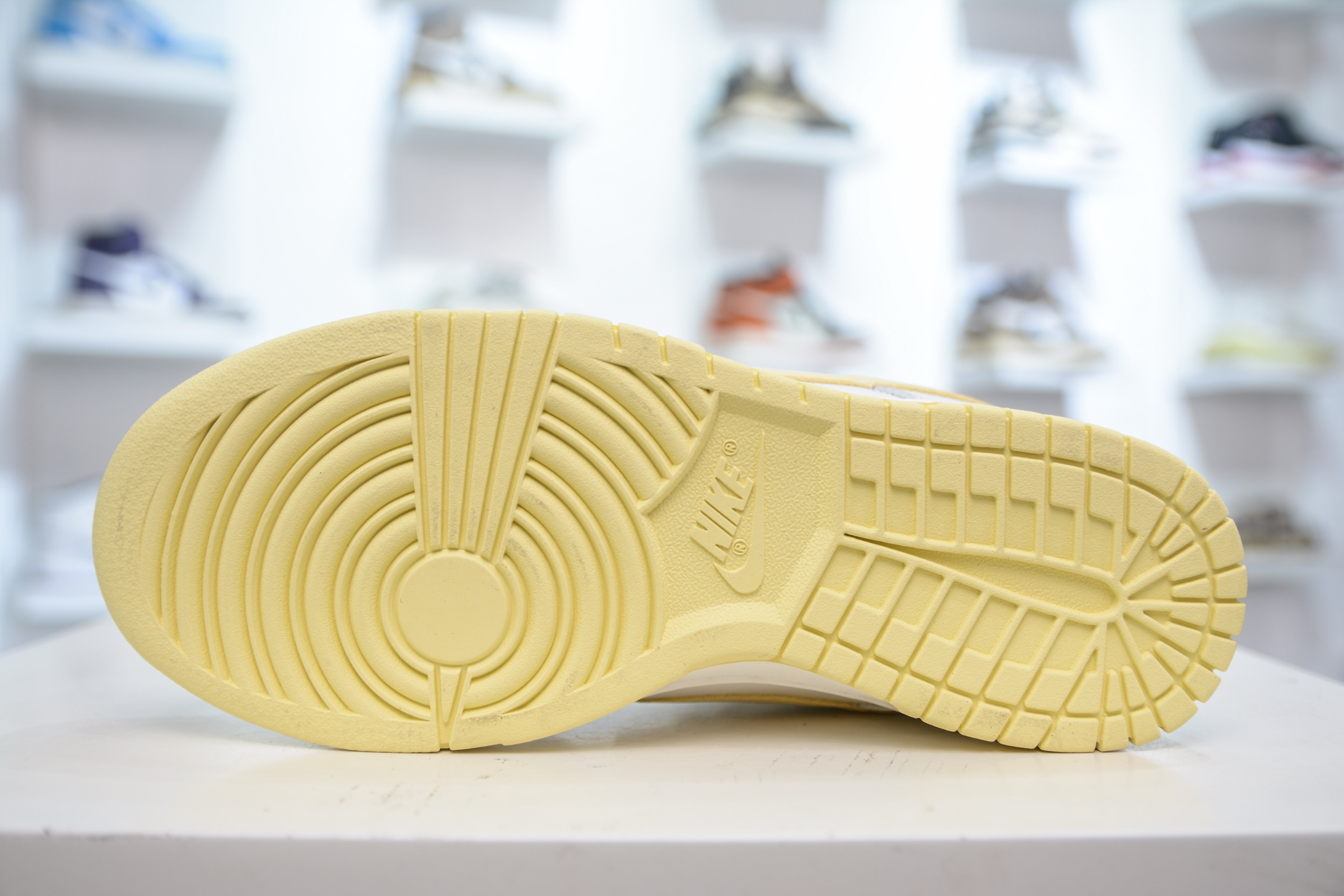 Nike Dunk Low 'Cloud Yarn Honey Realm' Lemon Yellow Women's Shoes 6 i1750432210587 3978 0 4