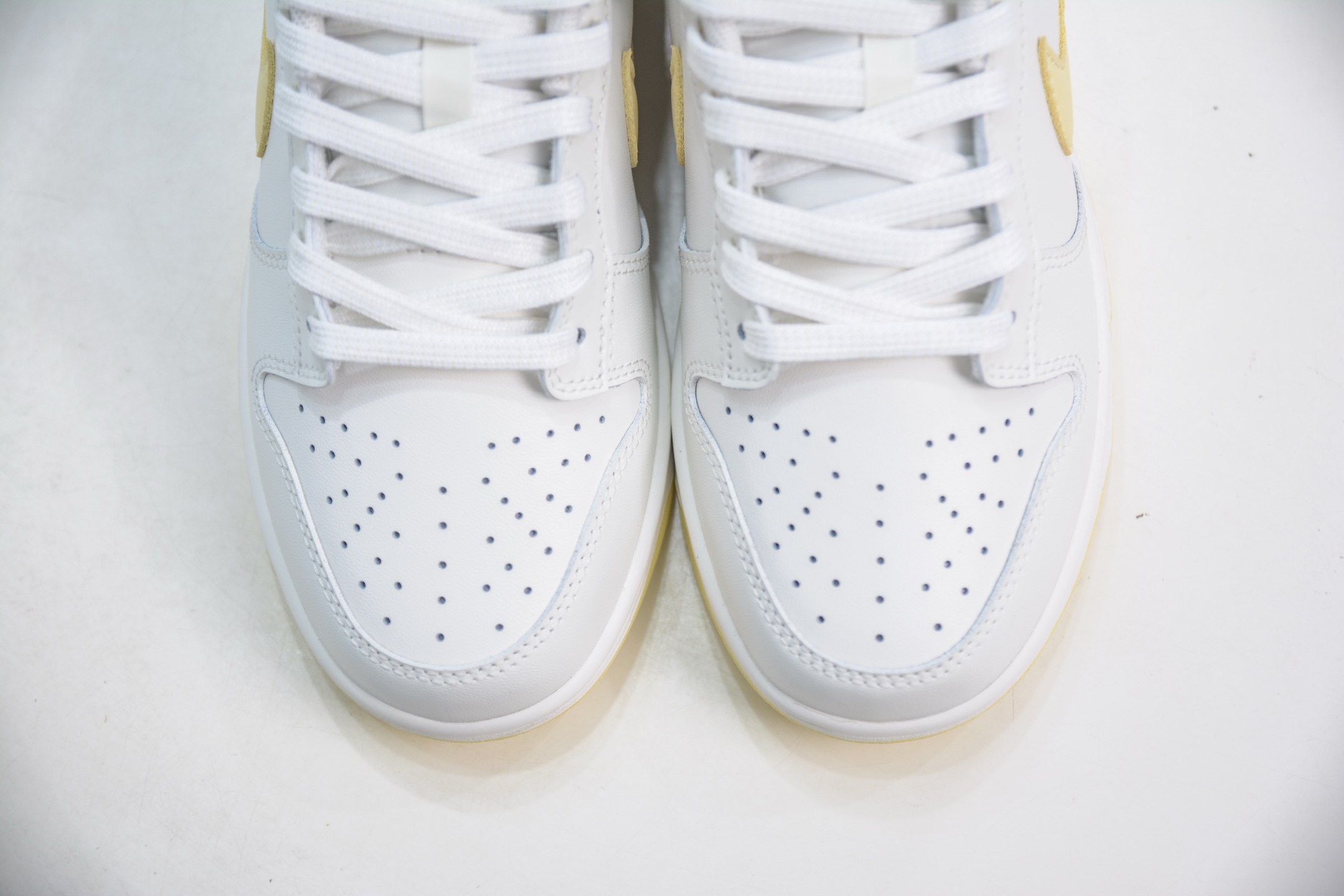 Nike Dunk Low 'Cloud Yarn Honey Realm' Lemon Yellow Women's Shoes 10 i1750432211741 140 0 8