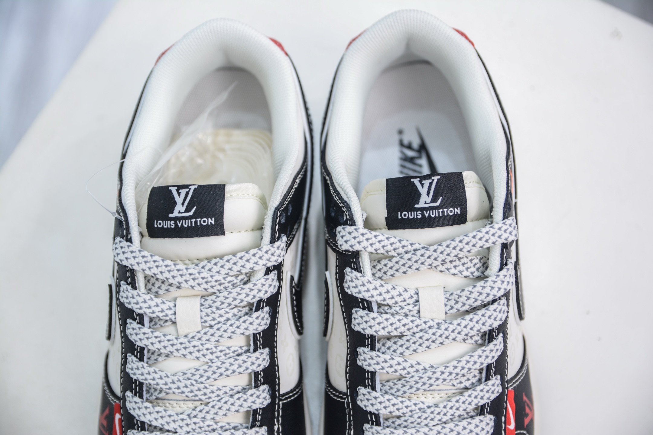 Nike SB Dunk Low x Louis Vuitton Custom Sneakers - Premium Quality, Stylish Design 9 i1750432268599 7009 0 7