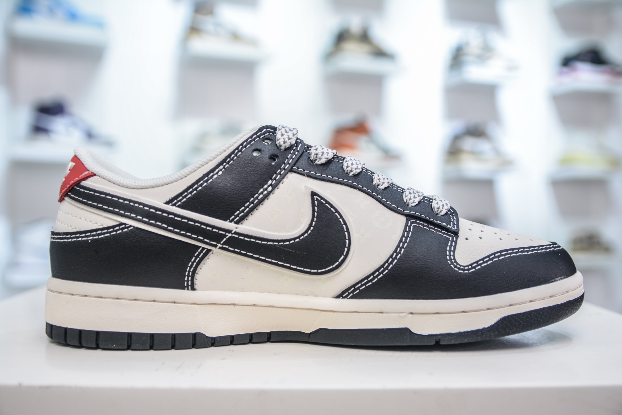 Nike SB Dunk Low x Louis Vuitton Custom Sneakers - Premium Quality, Stylish Design 4 i1750432269687 7615 0 2
