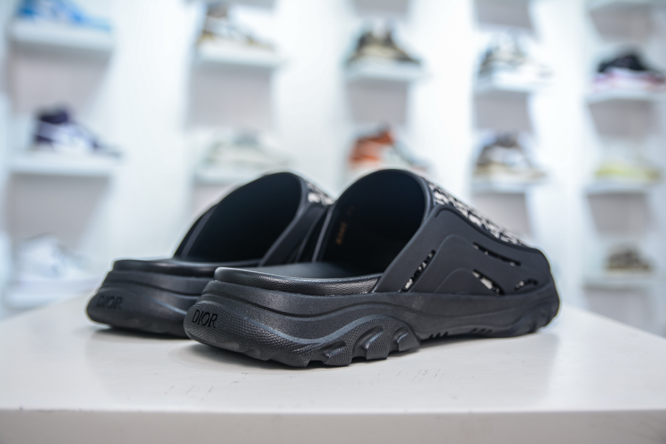 Dior H-Town Oblique Slides: Black Rubber Sandals with Modern Design 7 i1750432585884 8240 0 5