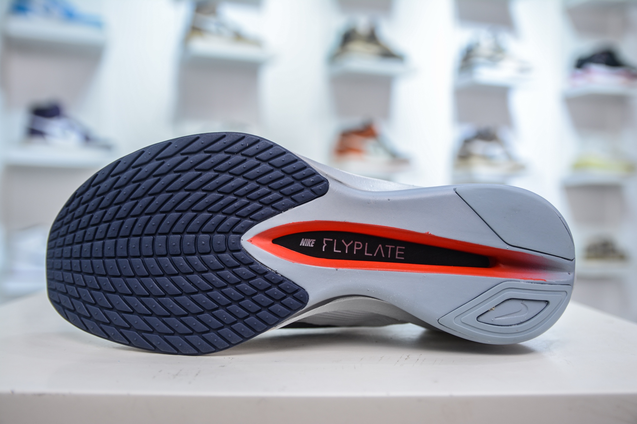 区别市面错版 NK VAPORFLY 4 柔软舒适防滑耐磨低帮 马拉松休闲跑步鞋 HF6414-100-莆田鞋,莆田鞋货源,高仿鞋,高仿鞋货源,安福档口,莆田高仿鞋,莆田鞋批发,高仿鞋批发,莆田高仿运动鞋,高仿运动鞋,莆田运动鞋 区别市面错版 NK VAPORFLY 4 柔软舒适防滑耐磨低帮 马拉松休闲跑步鞋 HF6414-100