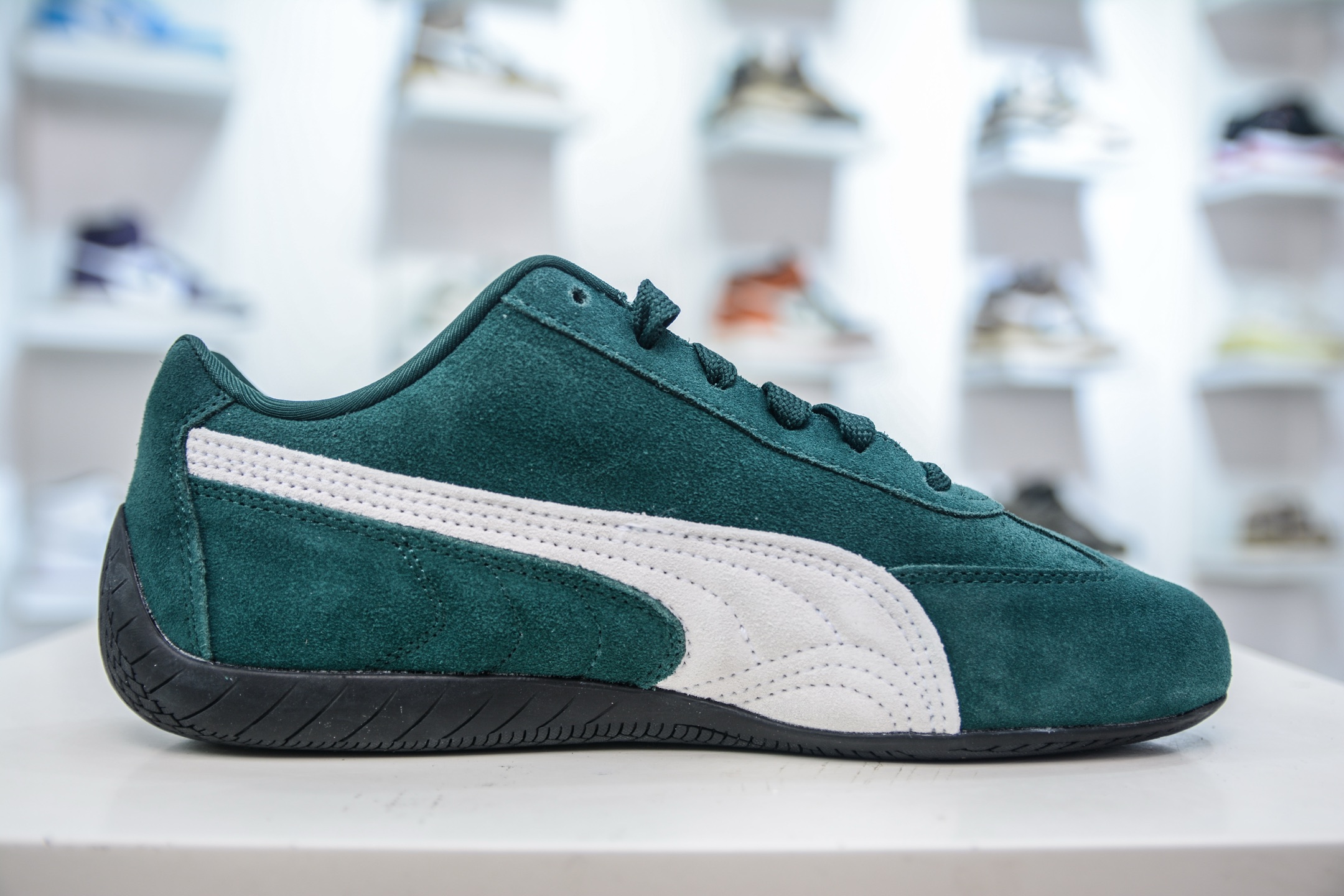 PUMA Speedcat OG Lifestyle Sneakers - Comfortable, Lightweight, and Stylish 4 i1750522423686 6148 0 2