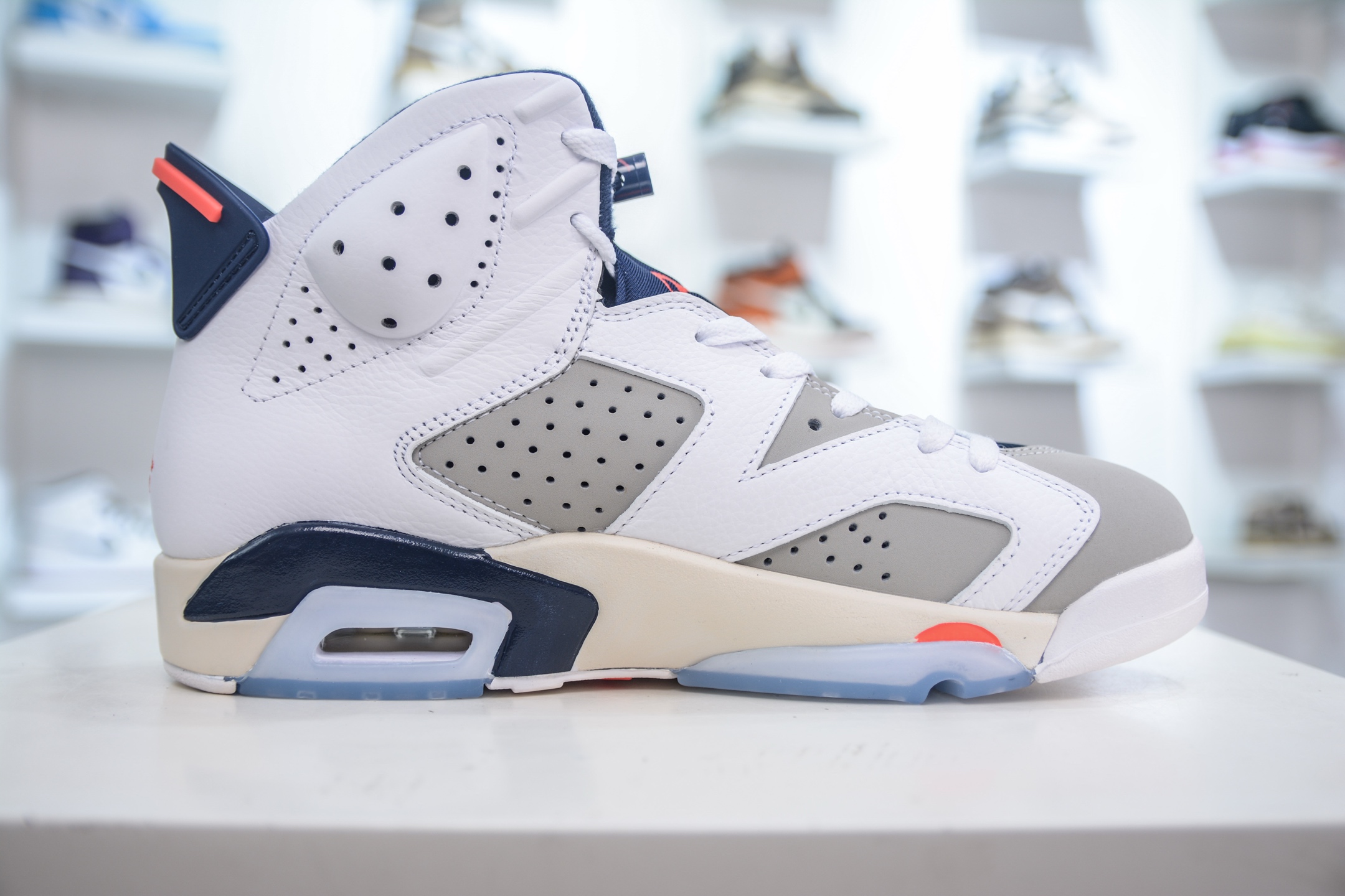 Air Jordan AJ6 ”Tinker” 手稿白蓝红 乔丹AJ6代中帮复古休闲文化篮球鞋 384664-104-莆田鞋,莆田鞋货源,高仿鞋,高仿鞋货源,安福档口,莆田高仿鞋,莆田鞋批发,高仿鞋批发,莆田高仿运动鞋,高仿运动鞋,莆田运动鞋 Air Jordan AJ6 ”Tinker” 手稿白蓝红 乔丹AJ6代中帮复古休闲文化篮球鞋 384664-104