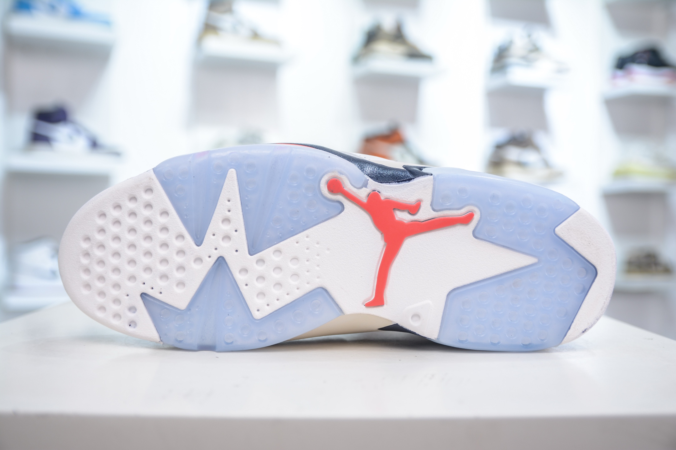 Air Jordan AJ6 ”Tinker” 手稿白蓝红 乔丹AJ6代中帮复古休闲文化篮球鞋 384664-104-莆田鞋,莆田鞋货源,高仿鞋,高仿鞋货源,安福档口,莆田高仿鞋,莆田鞋批发,高仿鞋批发,莆田高仿运动鞋,高仿运动鞋,莆田运动鞋 Air Jordan AJ6 ”Tinker” 手稿白蓝红 乔丹AJ6代中帮复古休闲文化篮球鞋 384664-104
