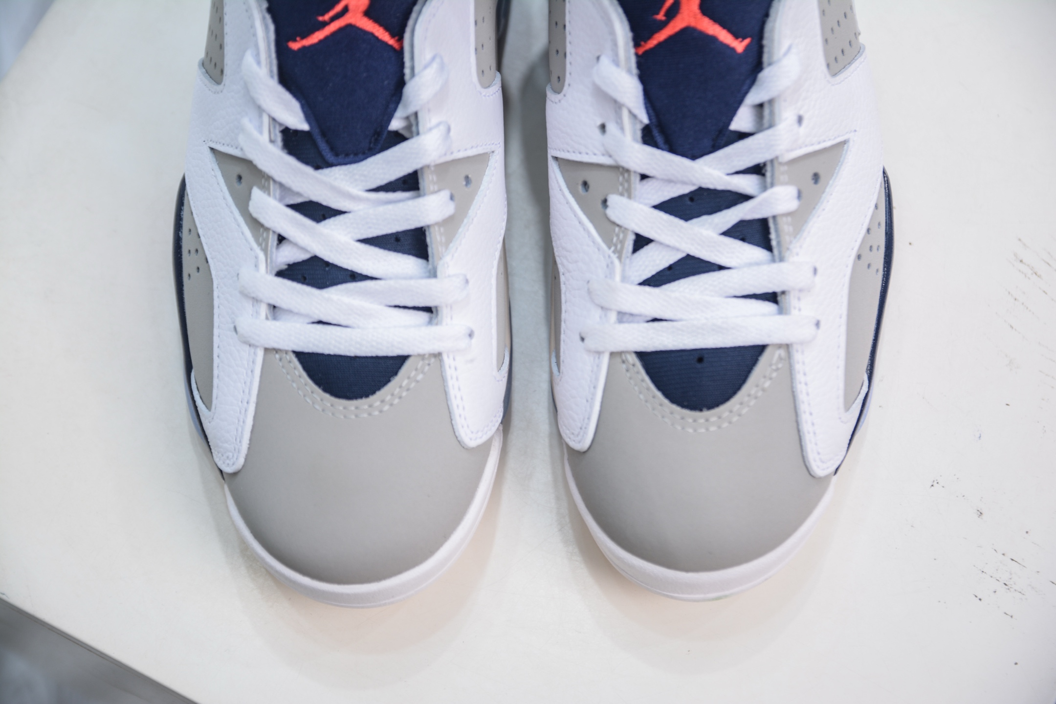 Air Jordan AJ6 ”Tinker” 手稿白蓝红 乔丹AJ6代中帮复古休闲文化篮球鞋 384664-104-莆田鞋,莆田鞋货源,高仿鞋,高仿鞋货源,安福档口,莆田高仿鞋,莆田鞋批发,高仿鞋批发,莆田高仿运动鞋,高仿运动鞋,莆田运动鞋 Air Jordan AJ6 ”Tinker” 手稿白蓝红 乔丹AJ6代中帮复古休闲文化篮球鞋 384664-104