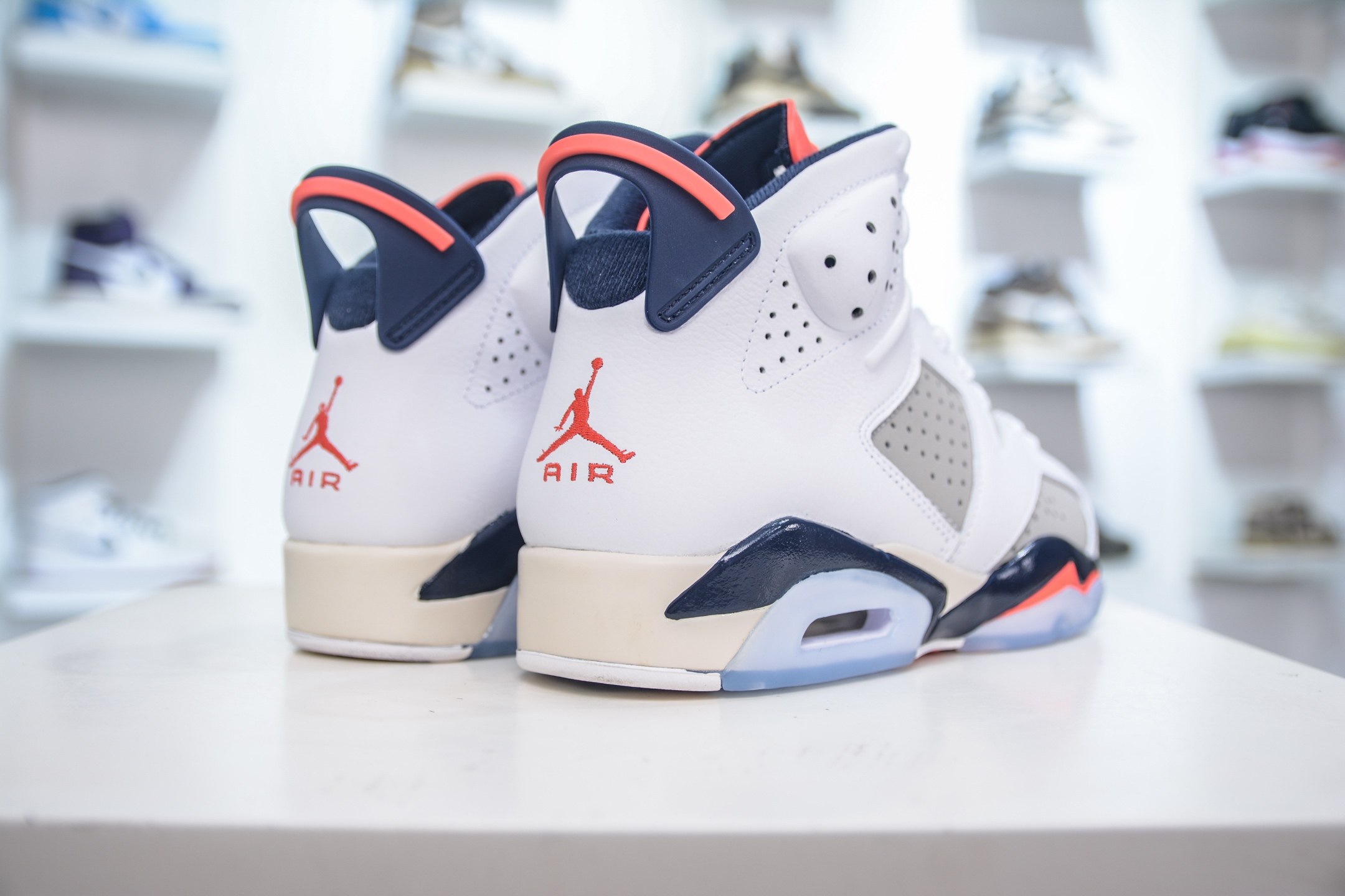 Air Jordan AJ6 ”Tinker” 手稿白蓝红 乔丹AJ6代中帮复古休闲文化篮球鞋 384664-104-莆田鞋,莆田鞋货源,高仿鞋,高仿鞋货源,安福档口,莆田高仿鞋,莆田鞋批发,高仿鞋批发,莆田高仿运动鞋,高仿运动鞋,莆田运动鞋 Air Jordan AJ6 ”Tinker” 手稿白蓝红 乔丹AJ6代中帮复古休闲文化篮球鞋 384664-104