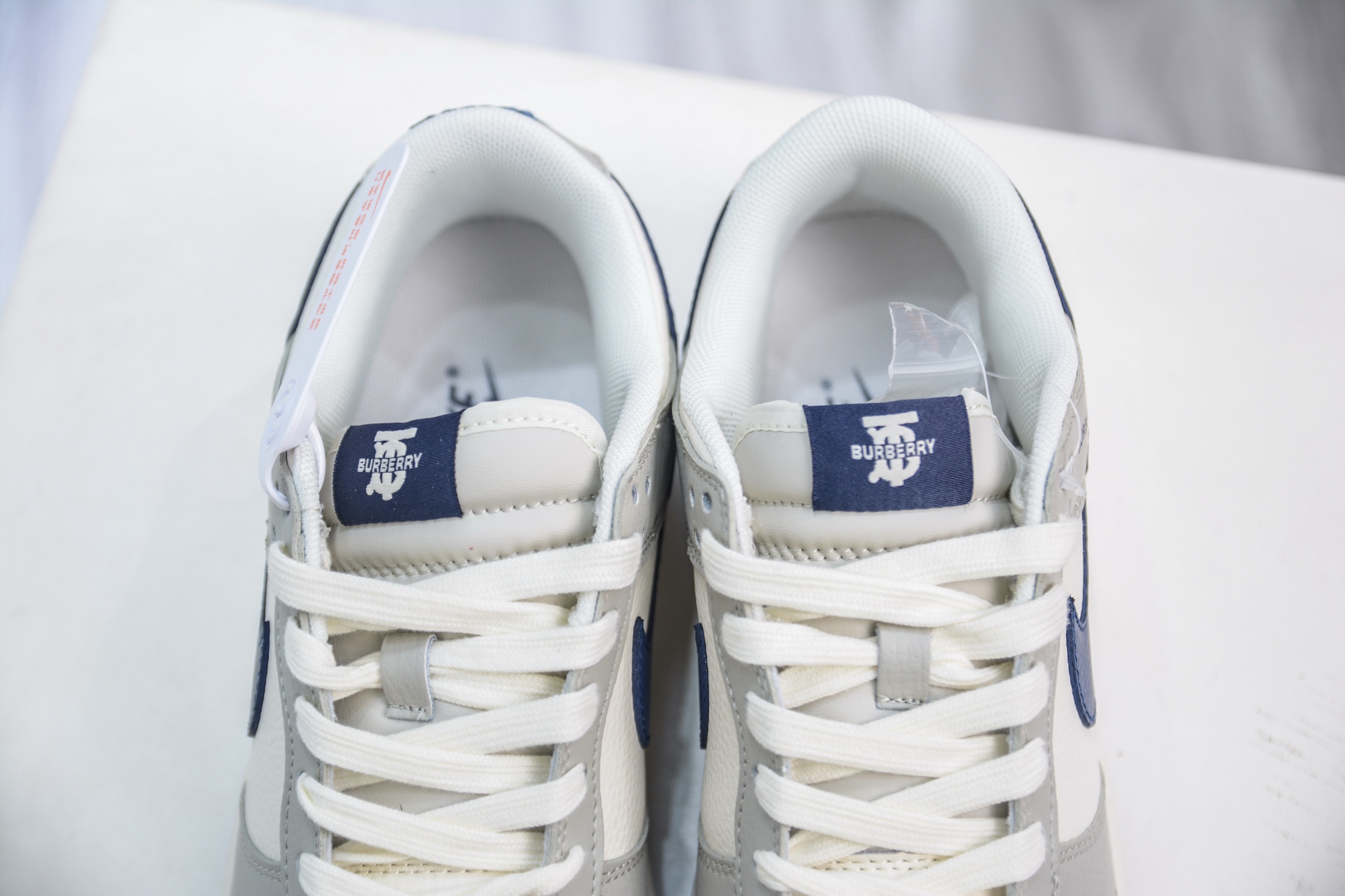 Nike SB Dunk Low x Burberry White Grey Blue Collaboration 8 i1750522978785 4621 0 7