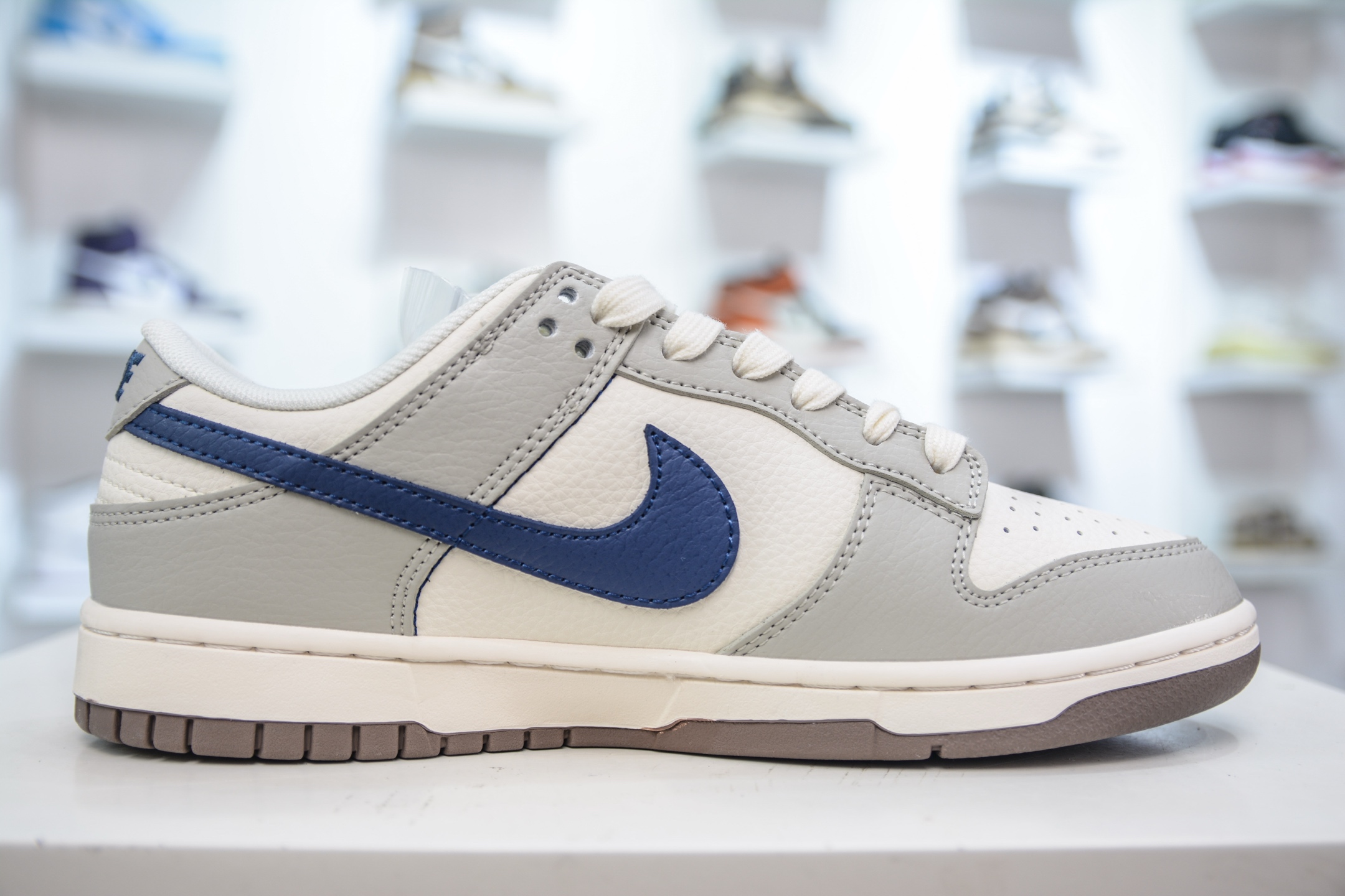 Nike SB Dunk Low x Burberry White Grey Blue Collaboration 3 i1750522978840 7759 0 2