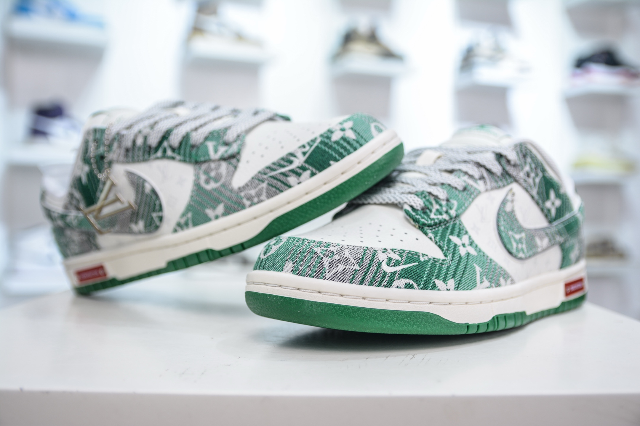 280 Nike SB Dunk Low x Louis Vuitton LV联名-白灰绿牛仔 SC9772-811