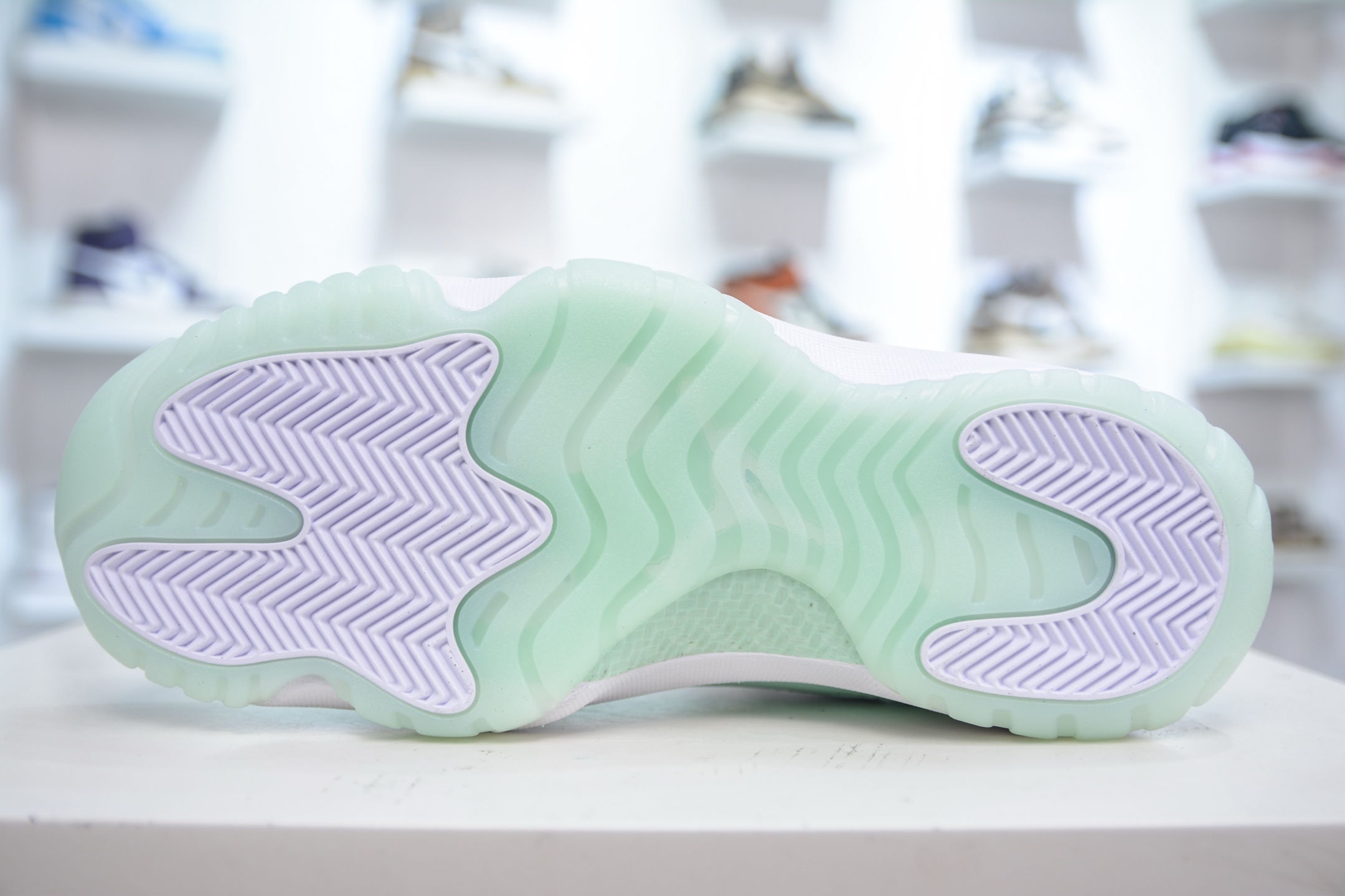 340 Nike Air Jordan 11 Retro Low”Igloo” 白薄荷绿 低帮运动文化篮球鞋 AH7860-103