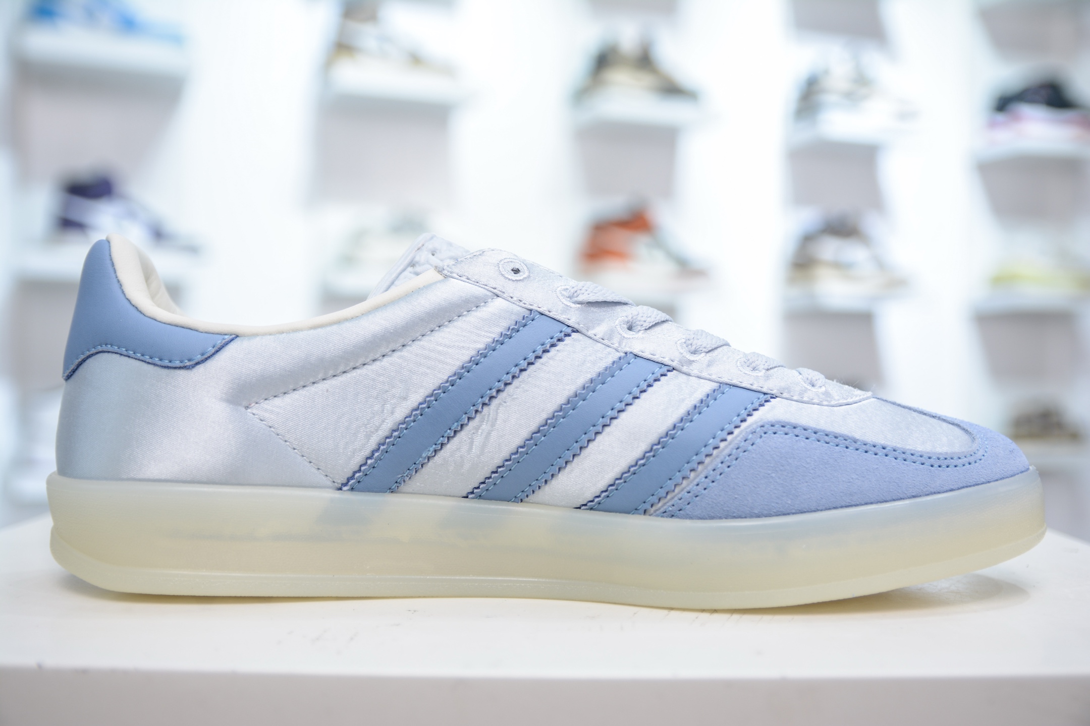160 AD Gazelle Indoor Trainers 羚羊内训系列低帮复古百搭休闲运动德训风板鞋 JI2711-Chinese UA Cheap High Quatity Brand Clothes Bags handbags Sneakers wholesale wholesaler seller from China Factory suppliers Fashion Clothing Shoes best Quality Beautiful Price 160 AD Gazelle Indoor Trainers 羚羊内训系列低帮复古百搭休闲运动德训风板鞋 JI2711
