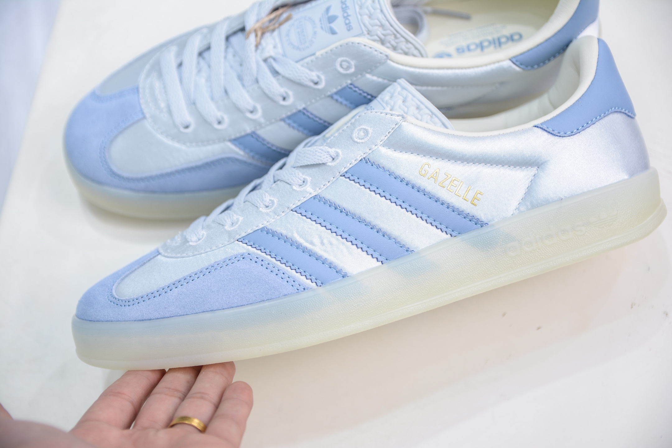 160 AD Gazelle Indoor Trainers 羚羊内训系列低帮复古百搭休闲运动德训风板鞋 JI2711-Chinese UA Cheap High Quatity Brand Clothes Bags handbags Sneakers wholesale wholesaler seller from China Factory suppliers Fashion Clothing Shoes best Quality Beautiful Price 160 AD Gazelle Indoor Trainers 羚羊内训系列低帮复古百搭休闲运动德训风板鞋 JI2711