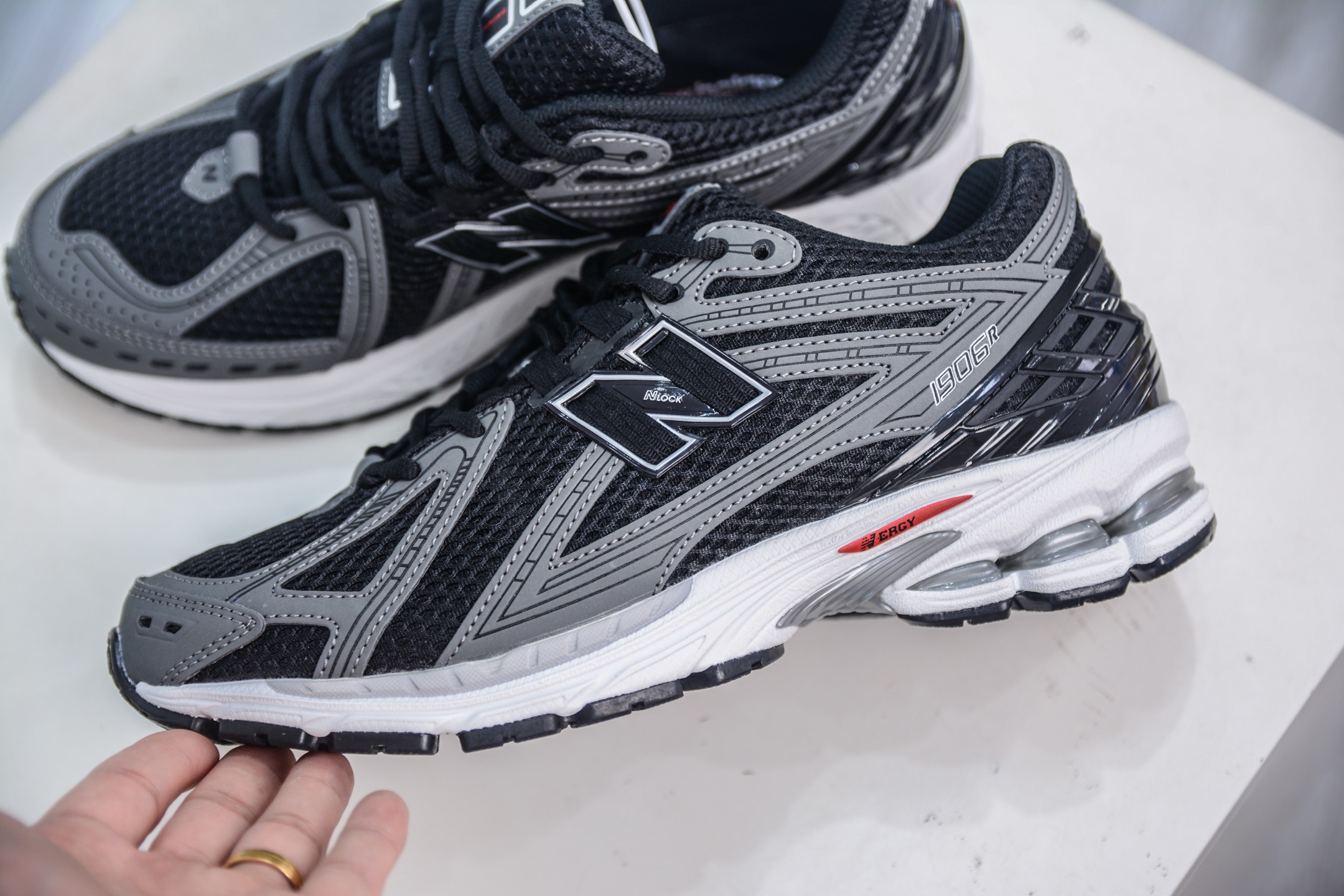 210 T版纯原 New Balance M1906R系列 复古老爹防滑耐磨低帮 跑步鞋 U1906RCB