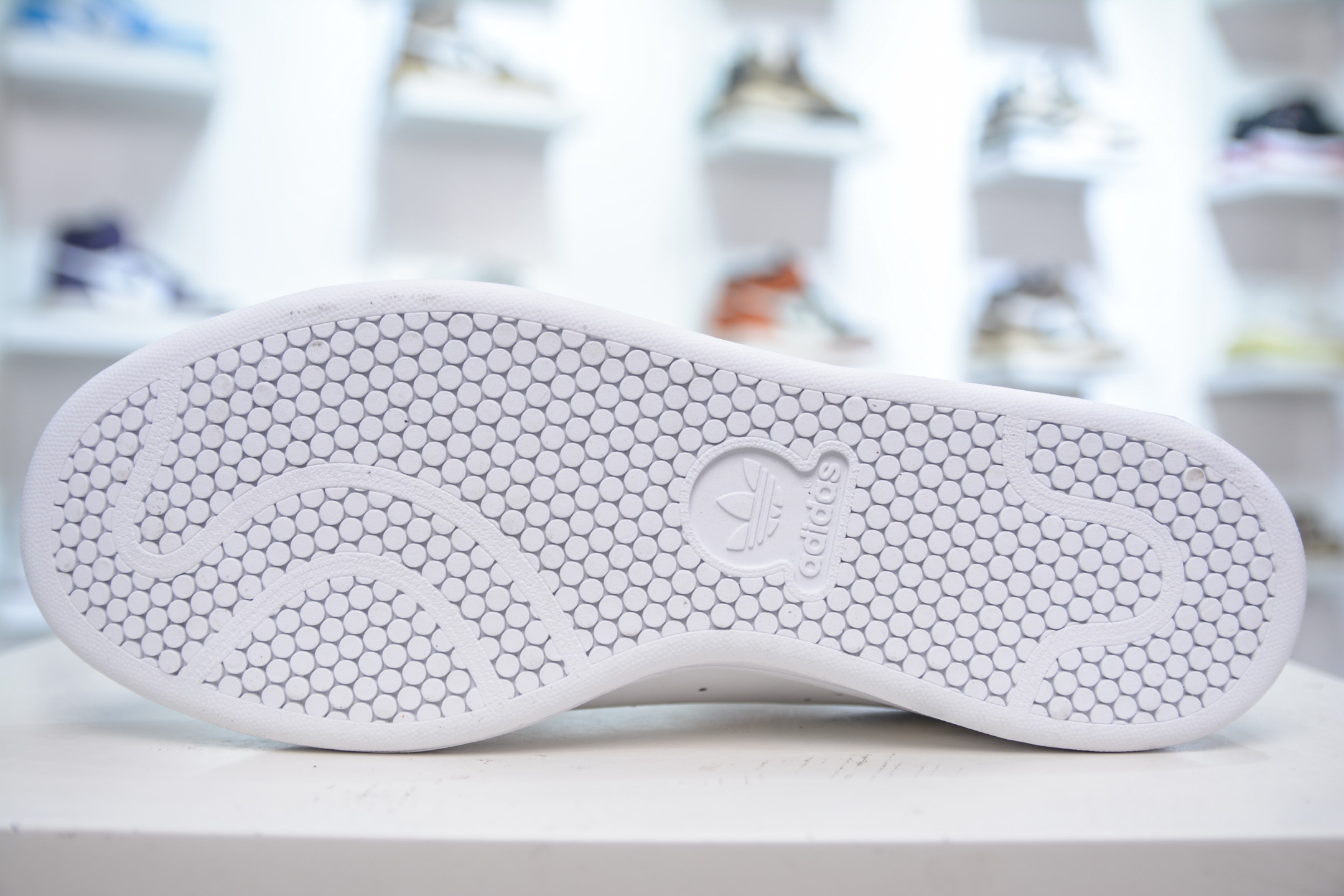 Adidas Originals Stan Smith: Retro, Comfortable, and Stylish White Sneakers 6 i1750692241462 1435 0 4