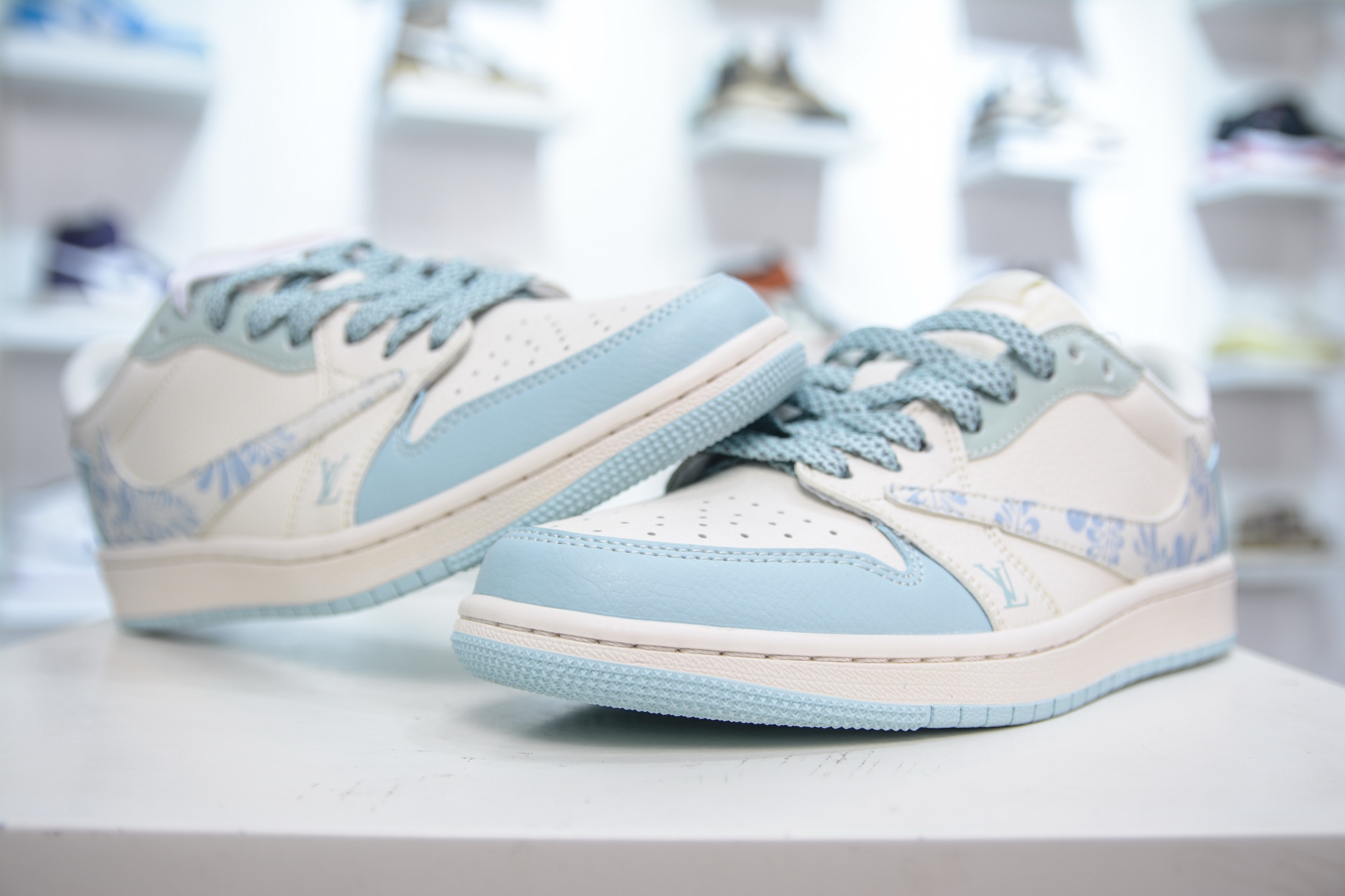 TS x Air Jordan 1 Low Louis Vuitton Collab - Cream/Blue, All Sizes! 4 i1750692445709 1586 0 3