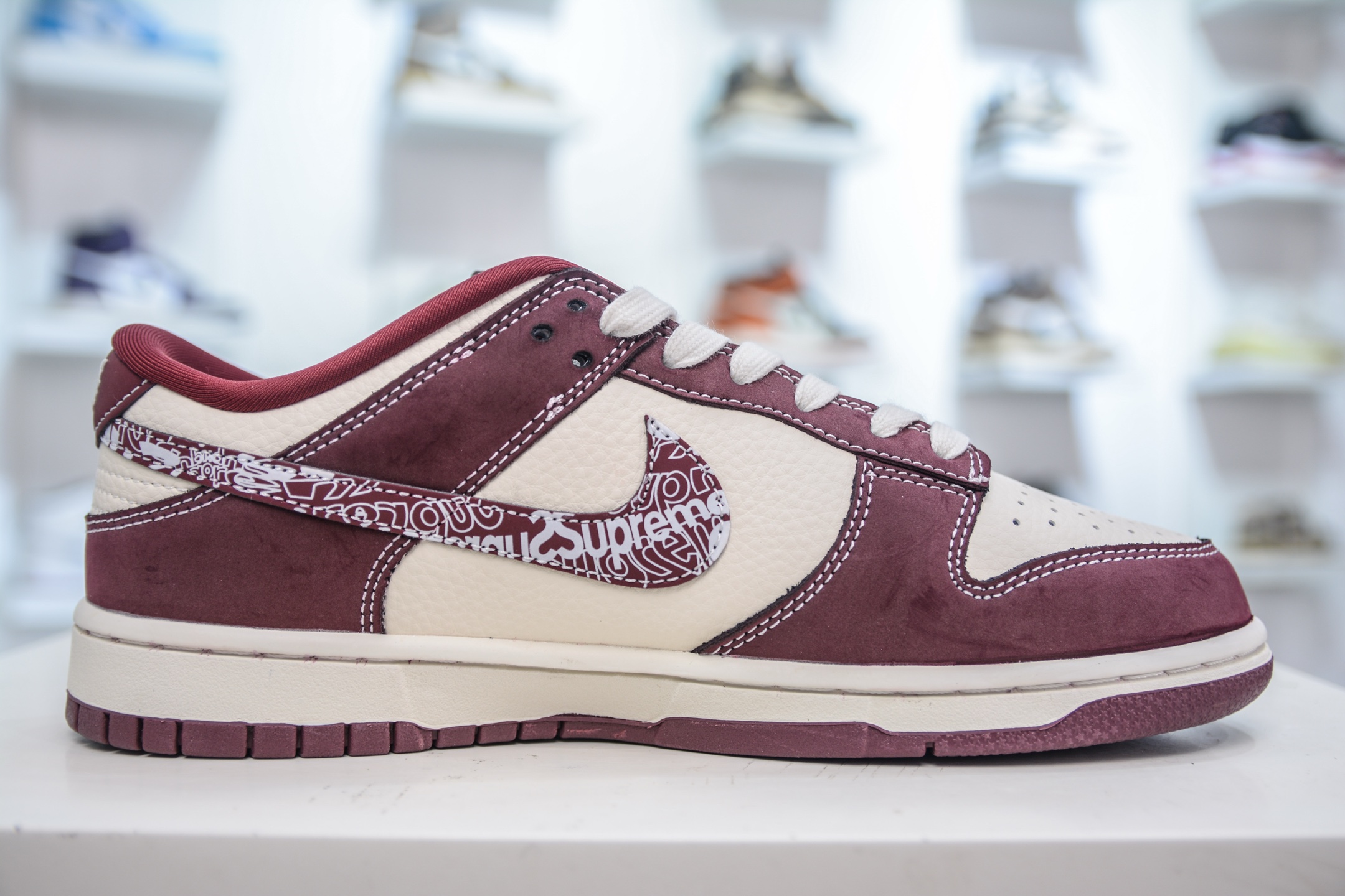 Nike SB Dunk Low x Supreme Collab White/Red Graffiti Sneakers 4 i1750692705275 3146 0 2