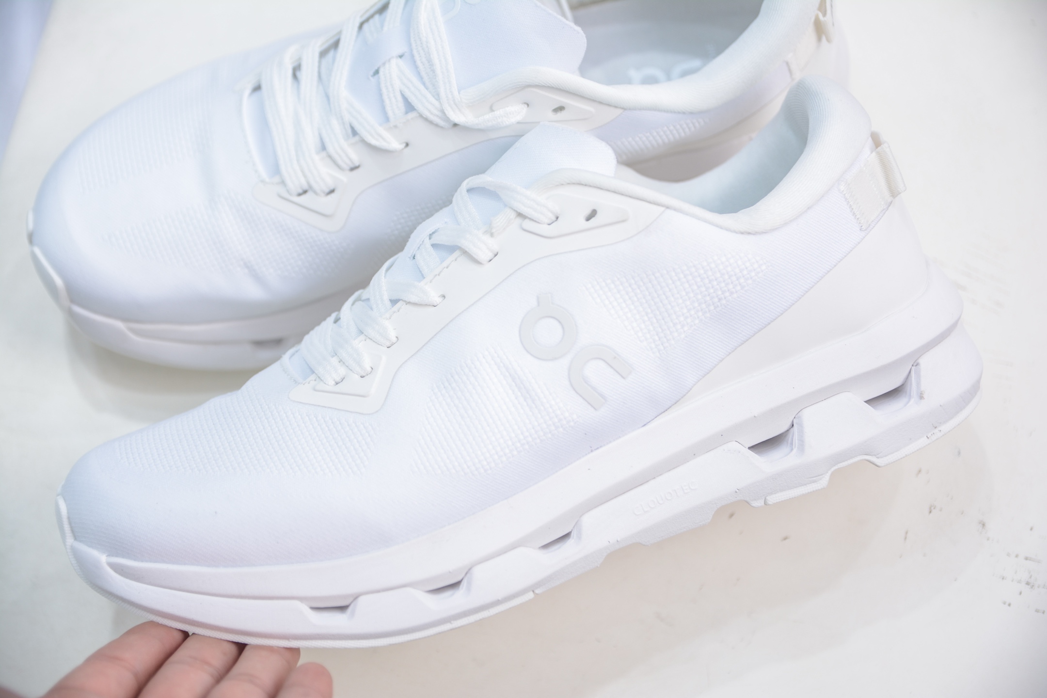 KITH x On Cloudzone Running Shoes - Comfort, Style, and Performance All In One 8 i1750693251005 2698 0 6
