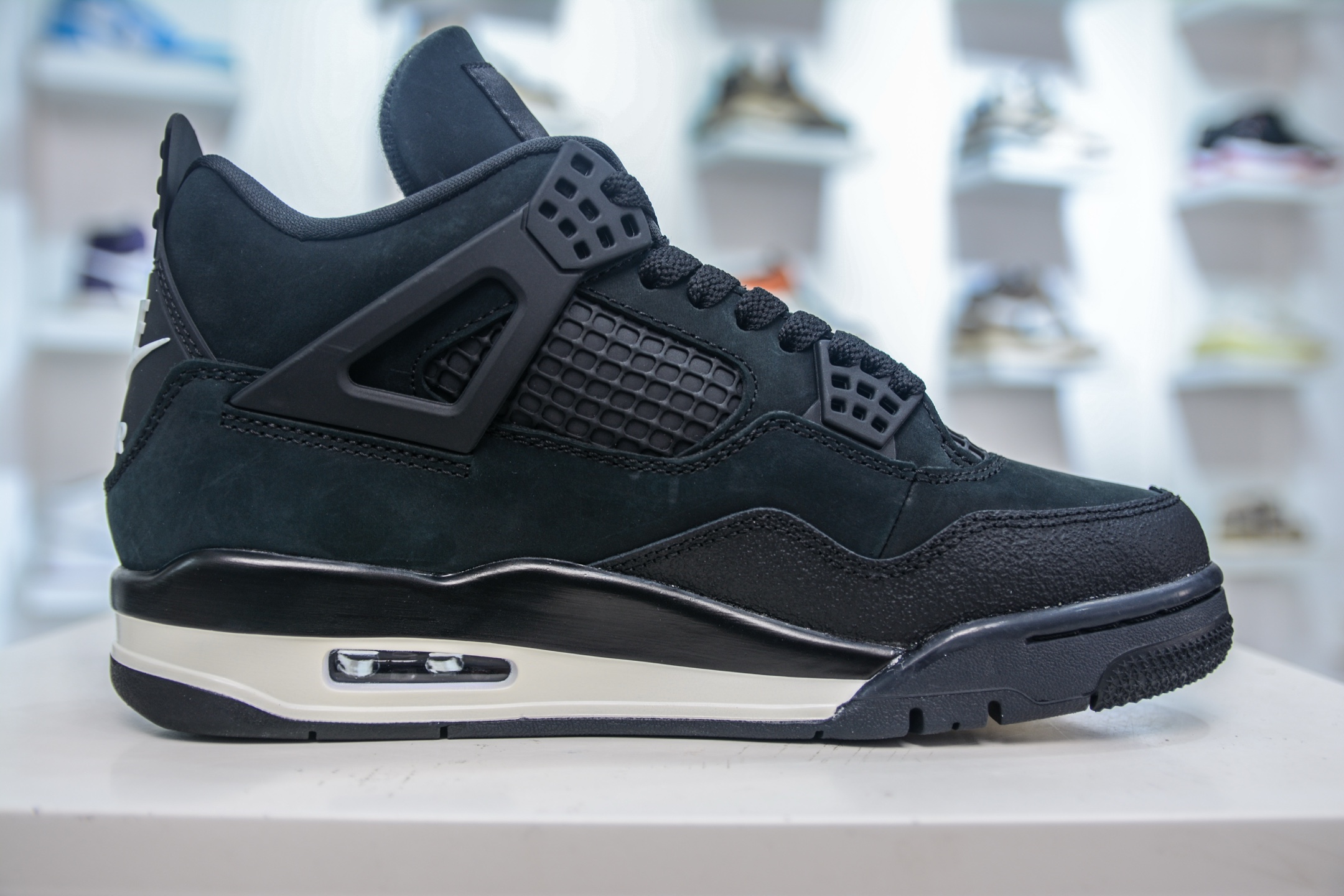Nigel Sylvester x Air Jordan 4 Retro OG SP - Premium Black Sneakers 4 i1750693440183 2940 0 2