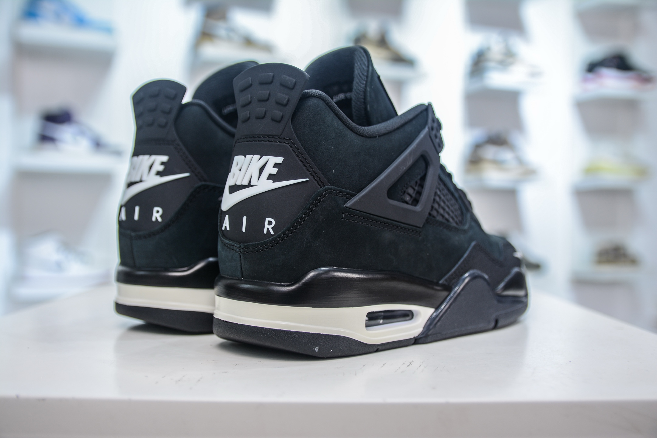 Nigel Sylvester x Air Jordan 4 Retro OG SP - Premium Black Sneakers 7 i1750693441463 240 0 5