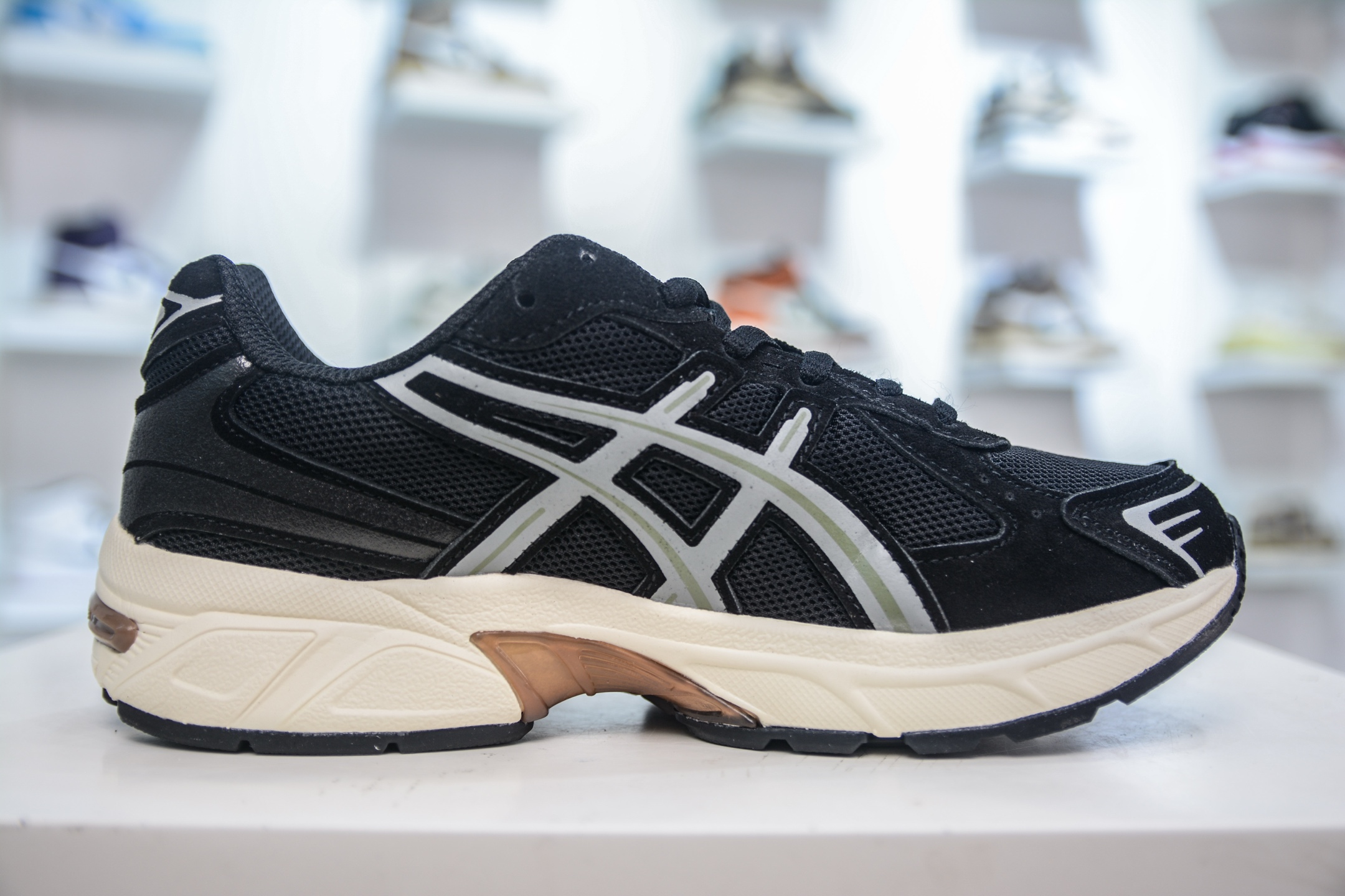 Asics Gel-1130: Lightweight, Versatile Sneakers for Casual & Athletic Wear 4 i1750773274523 9560 0 2