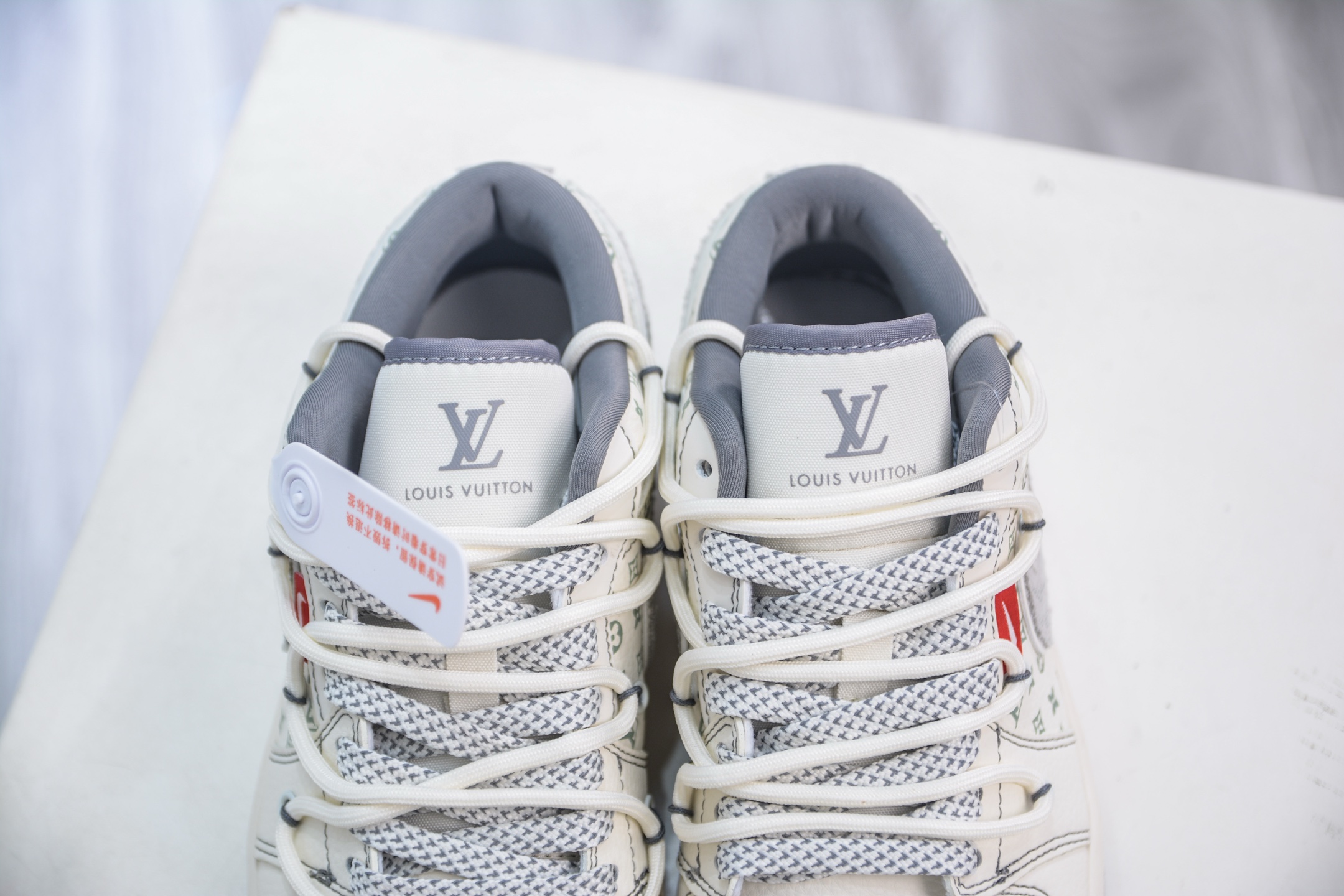 Air Jordan 1 Retro Low x Louis Vuitton Cream White Custom Sneakers 8 i1750773480901 4560 0 7