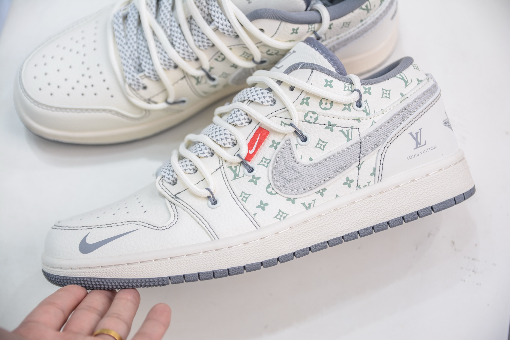 Air Jordan 1 Retro Low x Louis Vuitton Cream White Custom Sneakers 7 i1750773481933 5925 0 6
