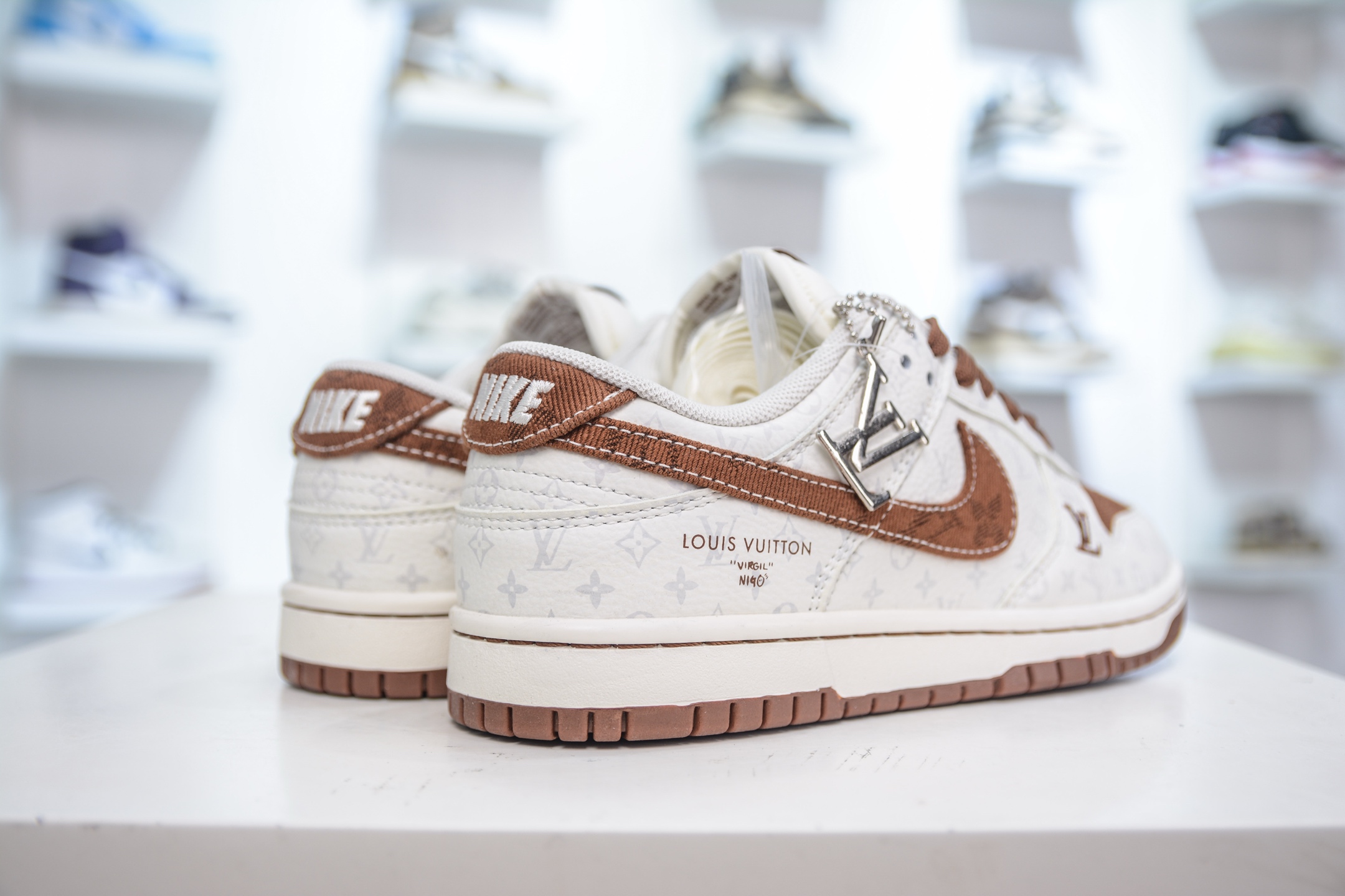 Nike SB Dunk Low x Louis Vuitton White Brown, Premium Leather Sneakers 6 i1750773545288 8031 0 5