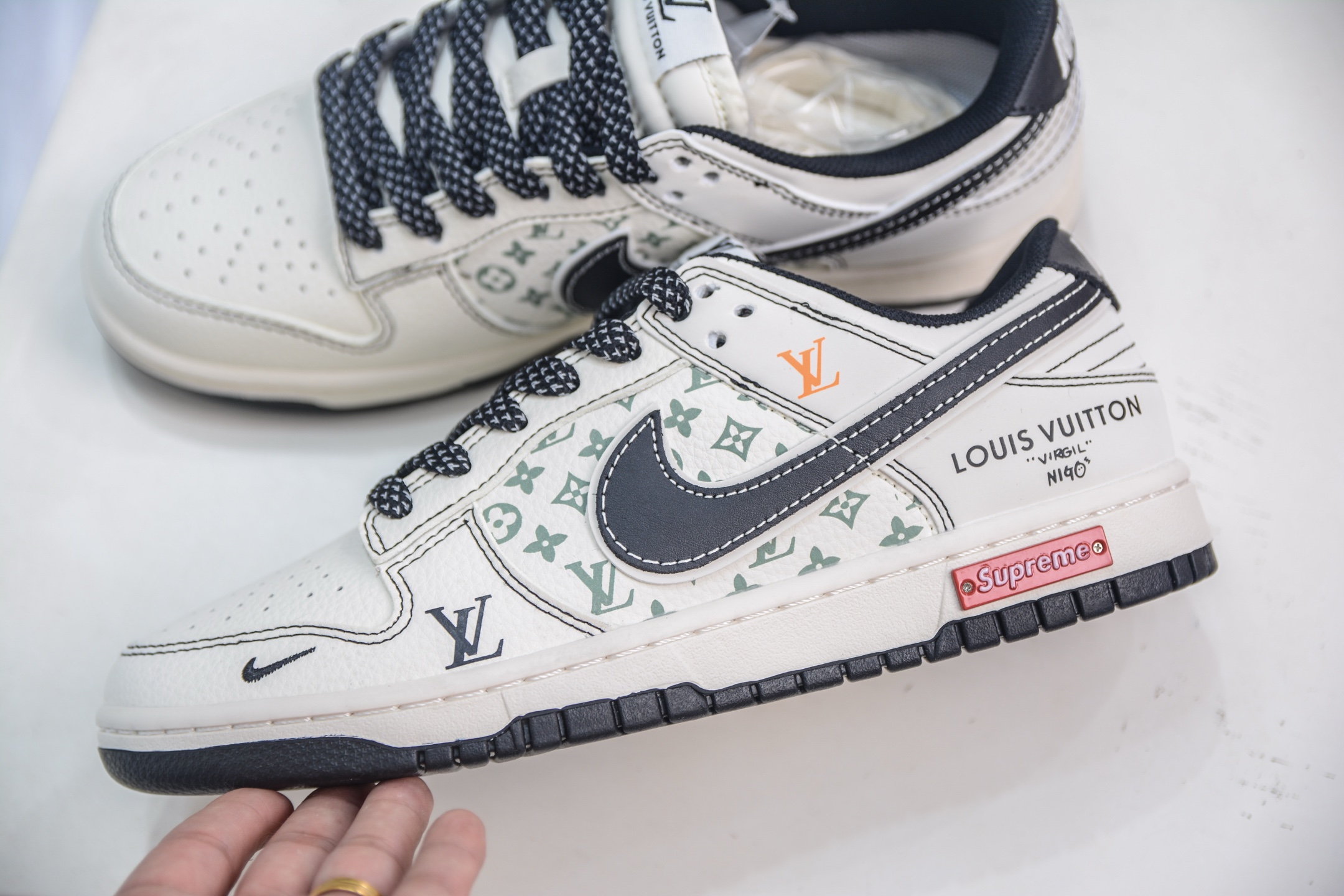 Nike SB Dunk Low x Louis Vuitton Collab Sneakers - Beige & Black 8 i1750773593356 9825 0 6