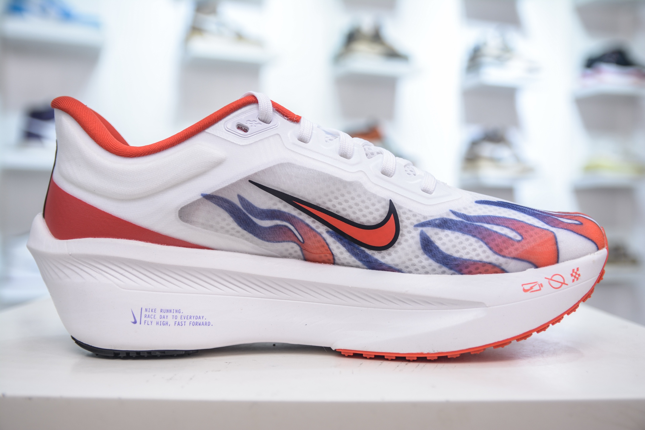 Nike Zoom Fly 6 Lightweight Running Shoes - Flyknit Low Top Sneakers 4 i1750773999891 3846 0 2