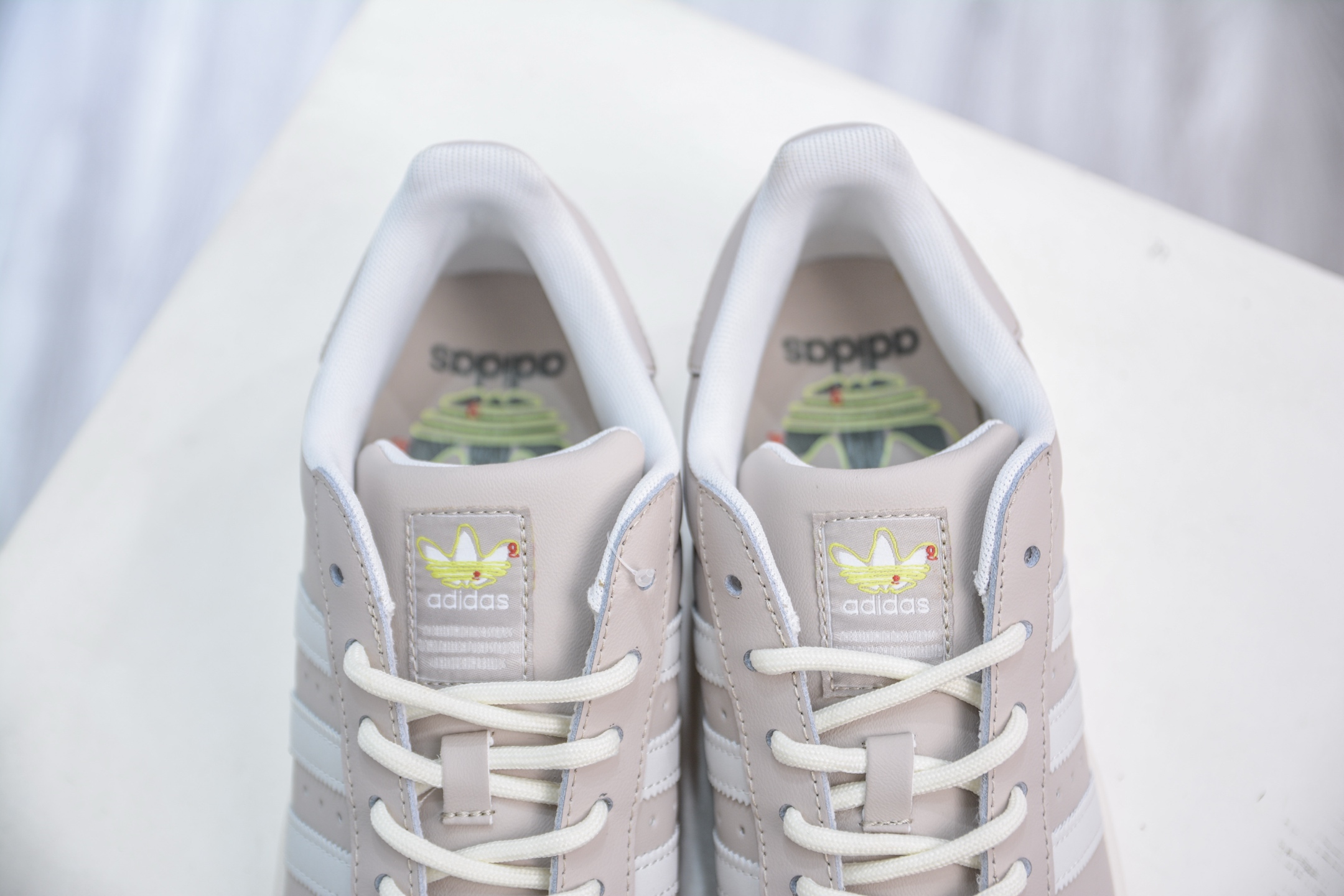 Adidas Originals Superstar 2025 Edition - Classic Shell Toe, Premium Leather 8 i1750774220460 9523 0 7