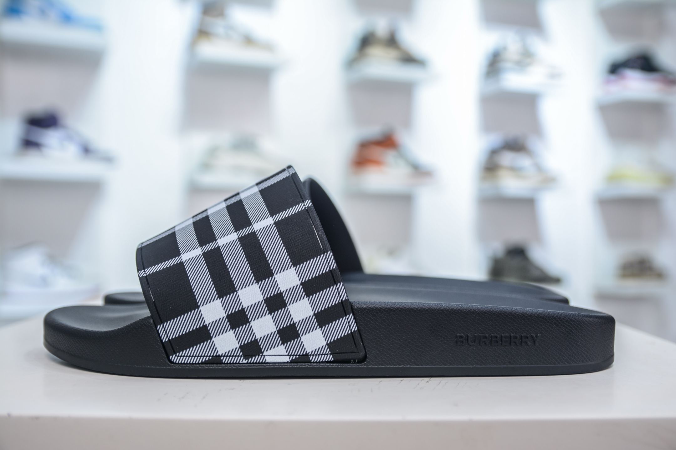 Burberry Vintage Check Slides | Summer Classic Plaid Sandals for Men & Women 1 i1750774620939 4449 0 0