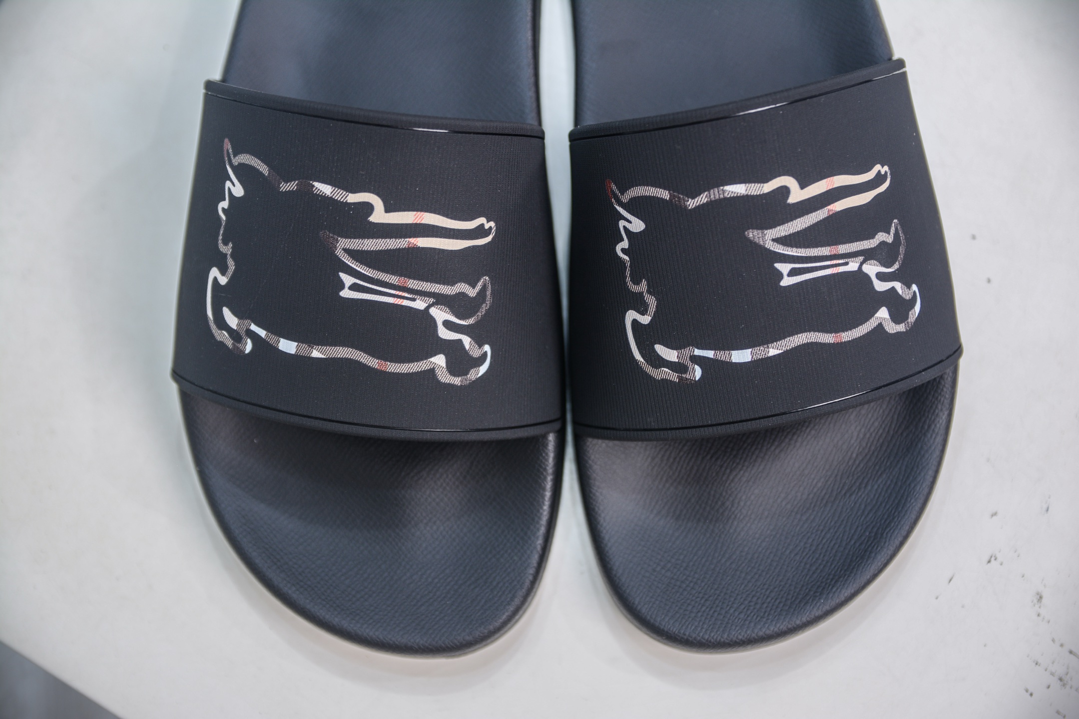 Burberry Vintage Check Slides: Summer Comfort with Classic Style 9 i1750774676266 4867 0 8