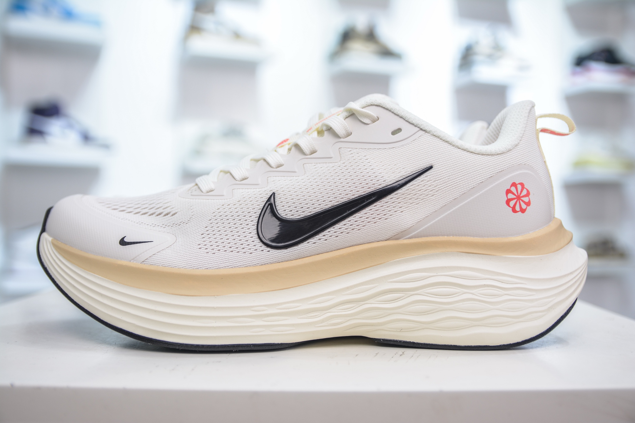 Nike Air Structure 26 Running Shoes - Zoom Technology - Style DX5810-006 2 i1750859032058 576 0 0