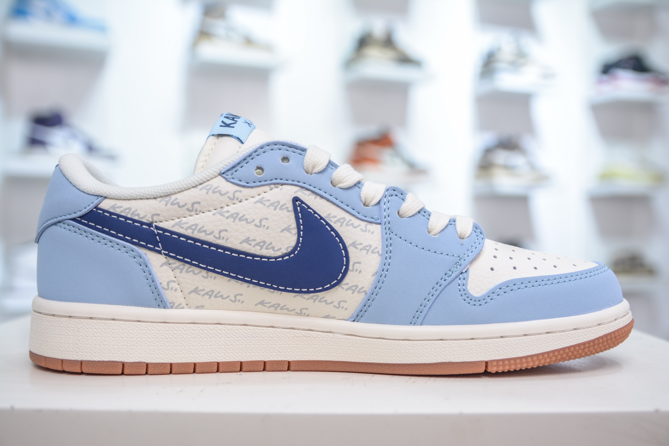 TS x Air Jordan x Kaws AJ1 Low White Blue 3 i1750859459895 1033 0 2