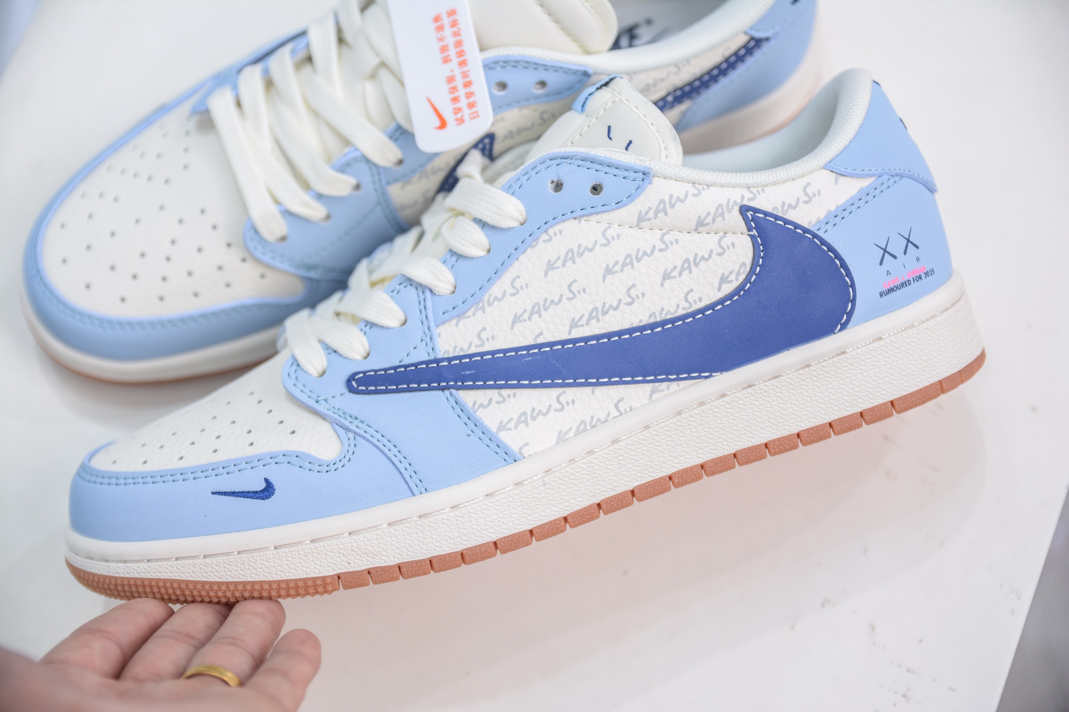 TS x Air Jordan x Kaws AJ1 Low White Blue 7 i1750859459913 2048 0 6