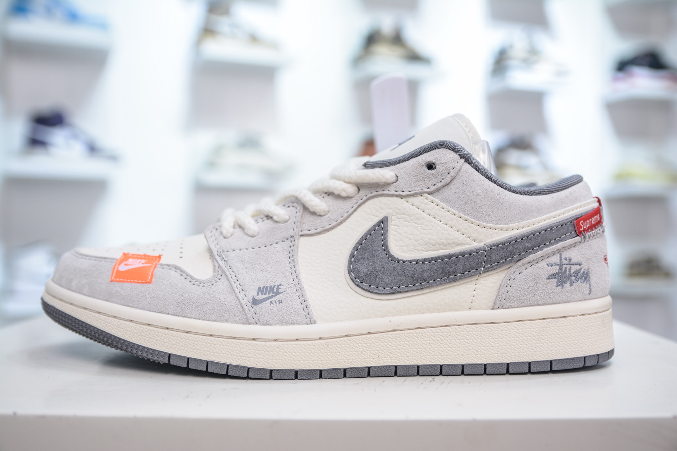 Air Jordan 1 Retro Low Stussy Supreme Collab - Cream/Grey, Sizes 36-45 1 i1750859521036 370 0 0