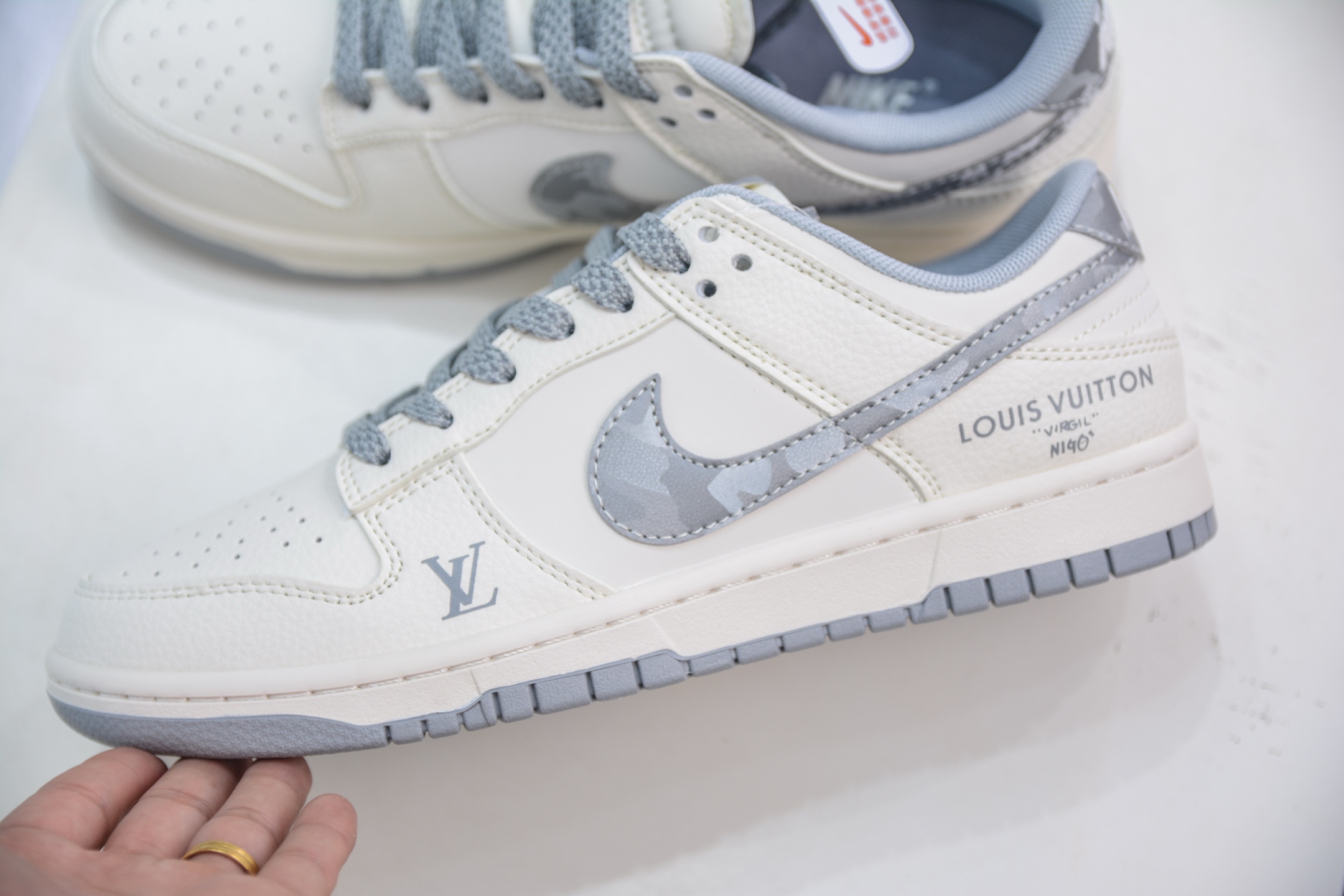 Nike SB Dunk Low x Louis Vuitton White Grey Camo Sneakers 7 i1750860514617 3713 0 6