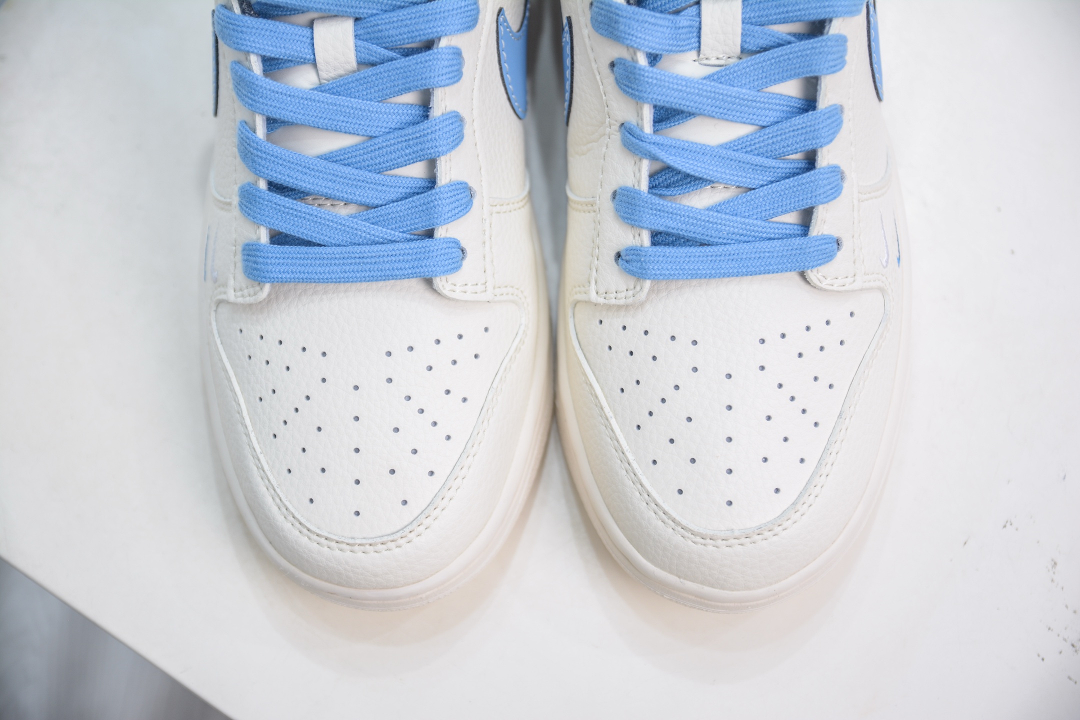 Nike SB Dunk Low x Louis Vuitton: Cream/Blue Designer Sneakers 10 i1750860576958 6745 0 8
