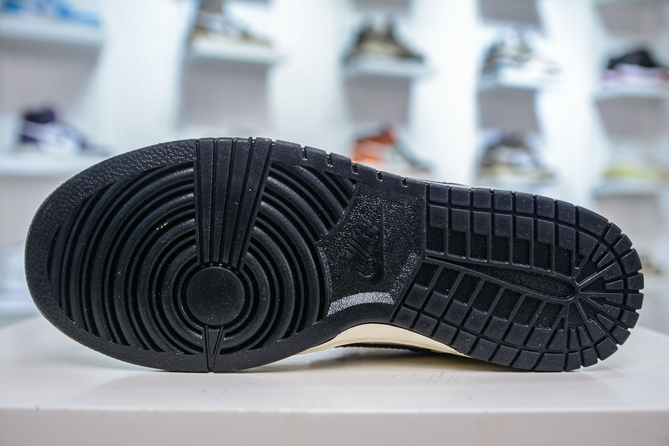 280 Nike SB Dunk Low x Stussy 斯图西联名-黑白织布 SC9207-425-Chinese UA Cheap High Quatity Brand Clothes Bags handbags Sneakers wholesale wholesaler seller from China Factory suppliers Fashion Clothing Shoes best Quality Beautiful Price 280 Nike SB Dunk Low x Stussy 斯图西联名-黑白织布 SC9207-425