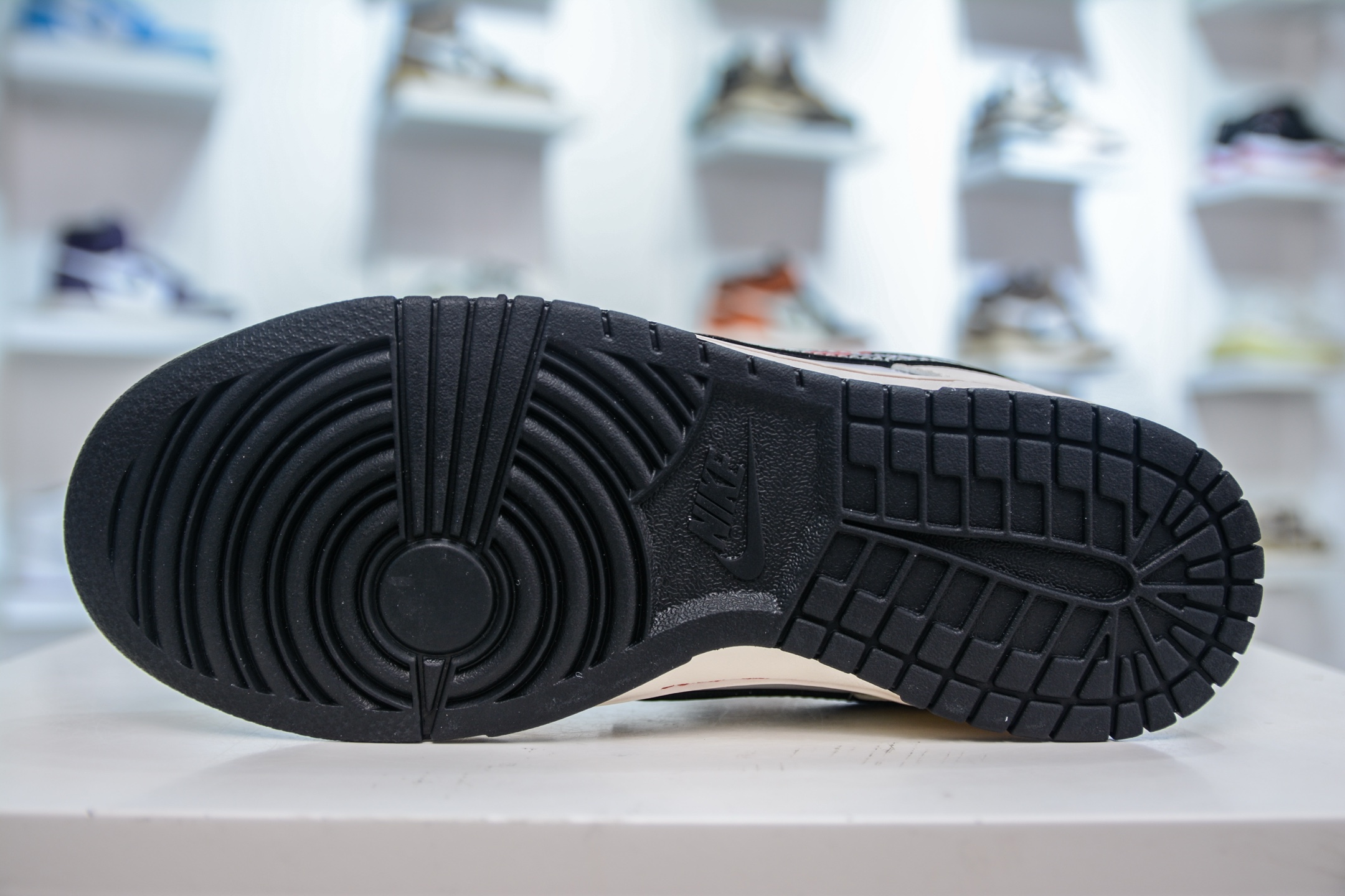 280 Nike SB Dunk Low 问界M9 问界联名-米灰彩勾 FC1688-237-Chinese UA Cheap High Quatity Brand Clothes Bags handbags Sneakers wholesale wholesaler seller from China Factory suppliers Fashion Clothing Shoes best Quality Beautiful Price 280 Nike SB Dunk Low 问界M9 问界联名-米灰彩勾 FC1688-237