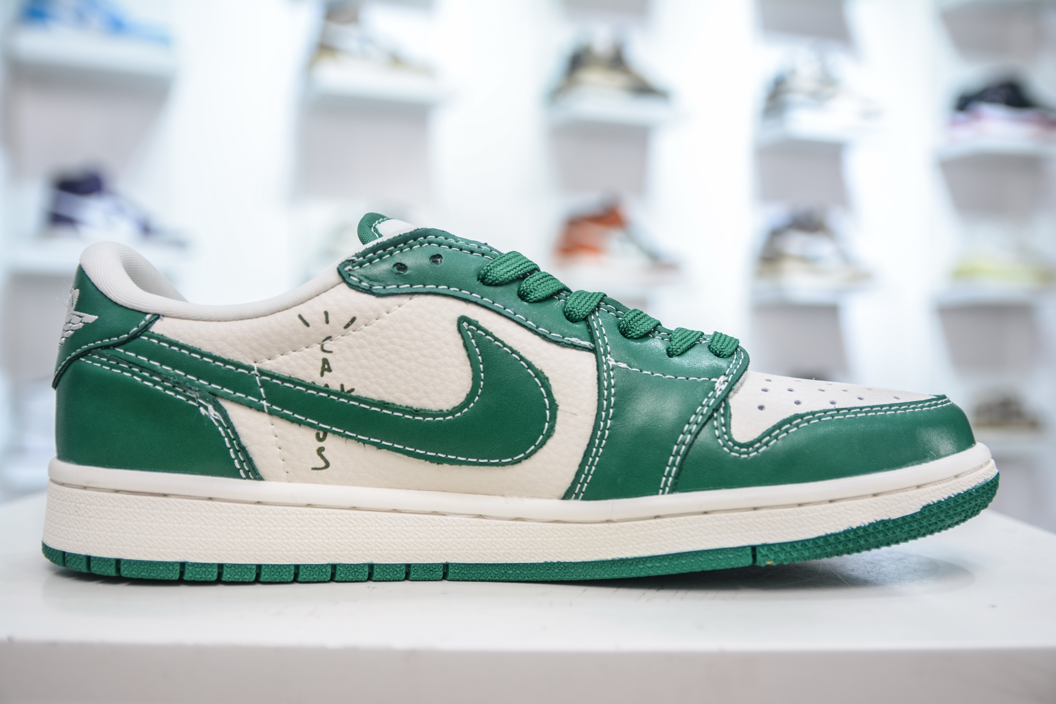 270 TS x Air Jordan x GUCCI AJ1 Low 倒钩低帮联名古驰-米白绿印花勾 LD2025-025-Chinese UA Cheap High Quatity Brand Clothes Bags handbags Sneakers wholesale wholesaler seller from China Factory suppliers Fashion Clothing Shoes best Quality Beautiful Price 270 TS x Air Jordan x GUCCI AJ1 Low 倒钩低帮联名古驰-米白绿印花勾 LD2025-025