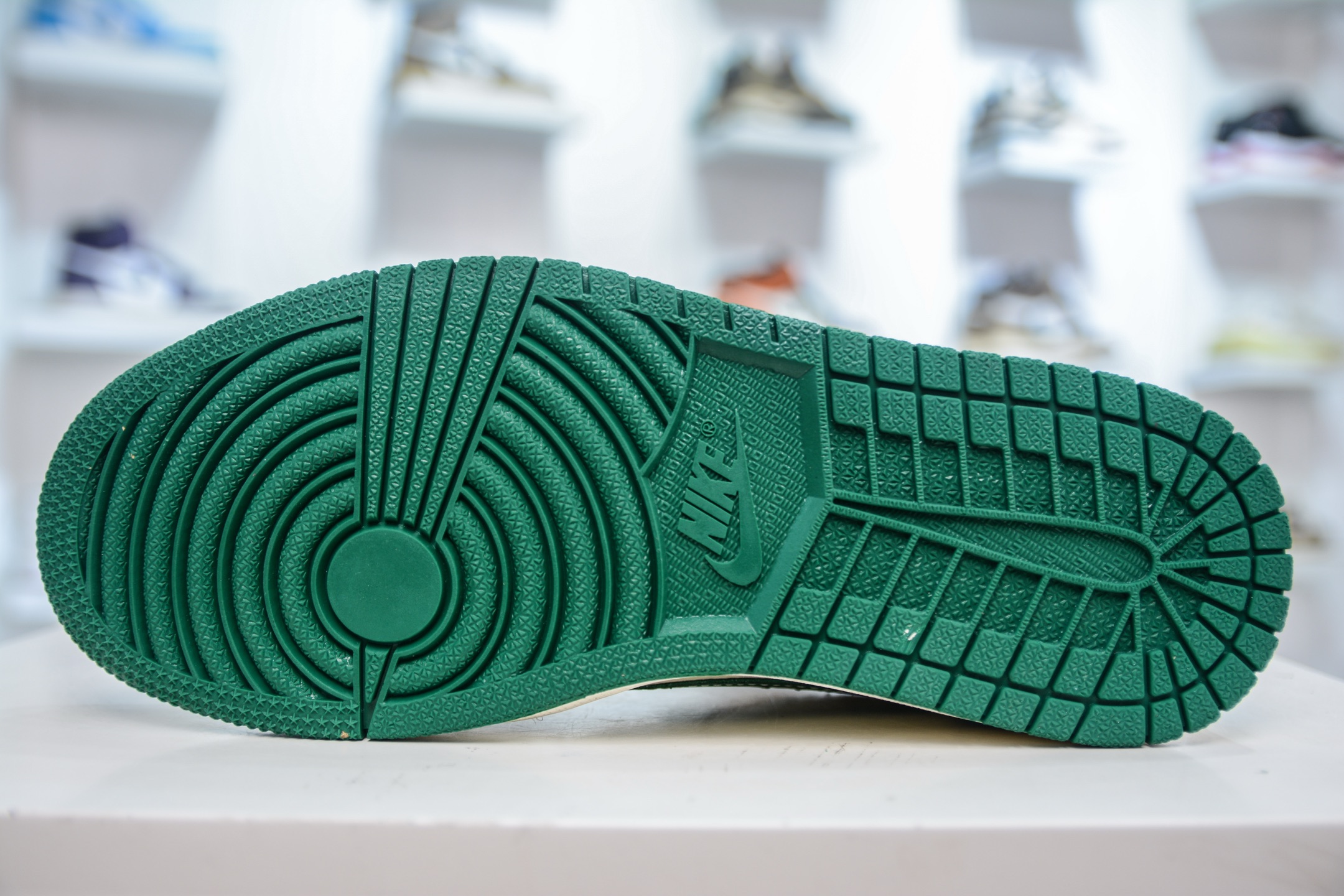 270 TS x Air Jordan x GUCCI AJ1 Low 倒钩低帮联名古驰-米白绿印花勾 LD2025-025-Chinese UA Cheap High Quatity Brand Clothes Bags handbags Sneakers wholesale wholesaler seller from China Factory suppliers Fashion Clothing Shoes best Quality Beautiful Price 270 TS x Air Jordan x GUCCI AJ1 Low 倒钩低帮联名古驰-米白绿印花勾 LD2025-025