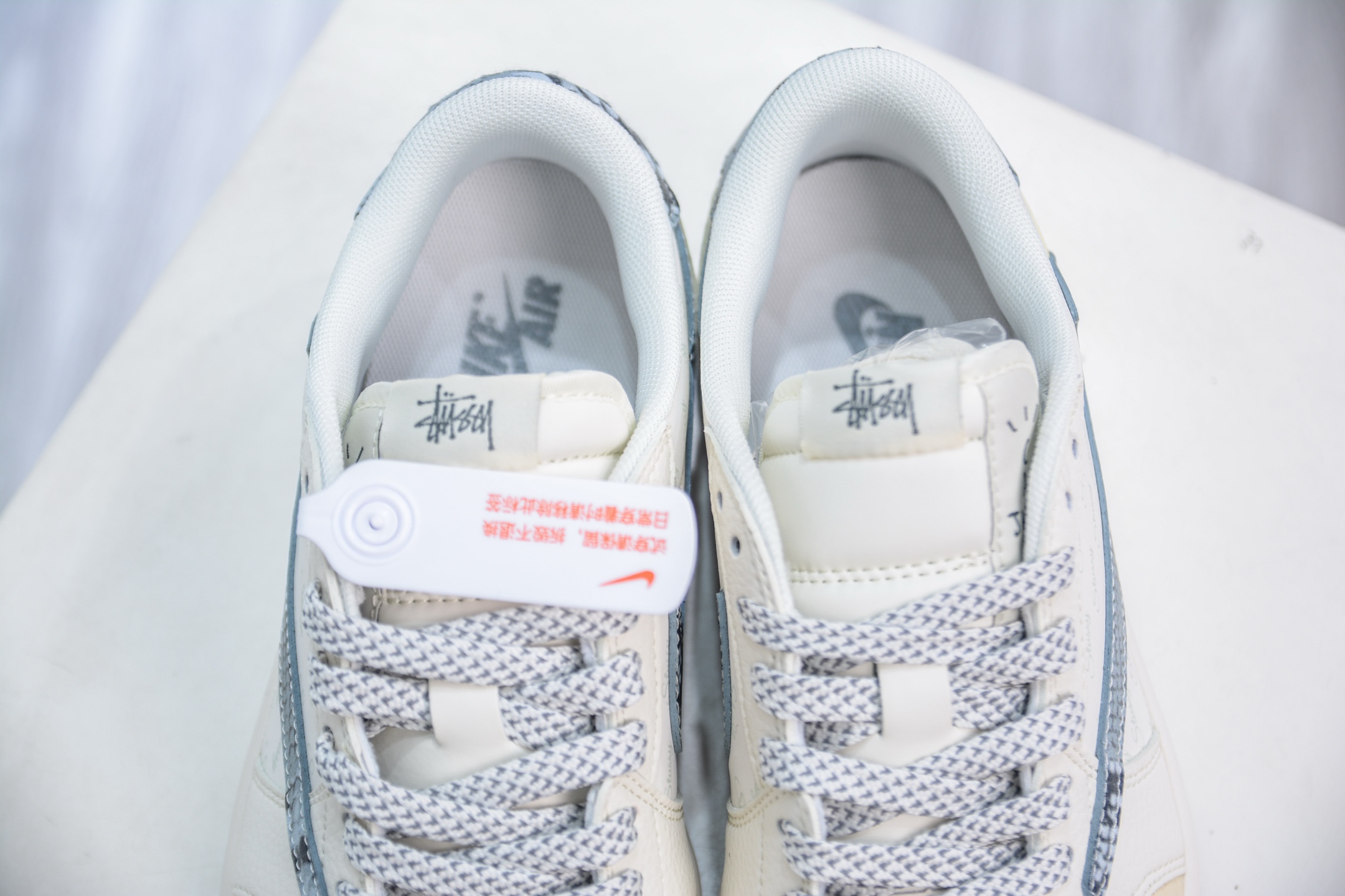 270 TS x Air Jordan x Stussy AJ1 Low 倒钩低帮联名斯图西-白灰蛇纹 XS7089-621-Chinese UA Cheap High Quatity Brand Clothes Bags handbags Sneakers wholesale wholesaler seller from China Factory suppliers Fashion Clothing Shoes best Quality Beautiful Price 270 TS x Air Jordan x Stussy AJ1 Low 倒钩低帮联名斯图西-白灰蛇纹 XS7089-621