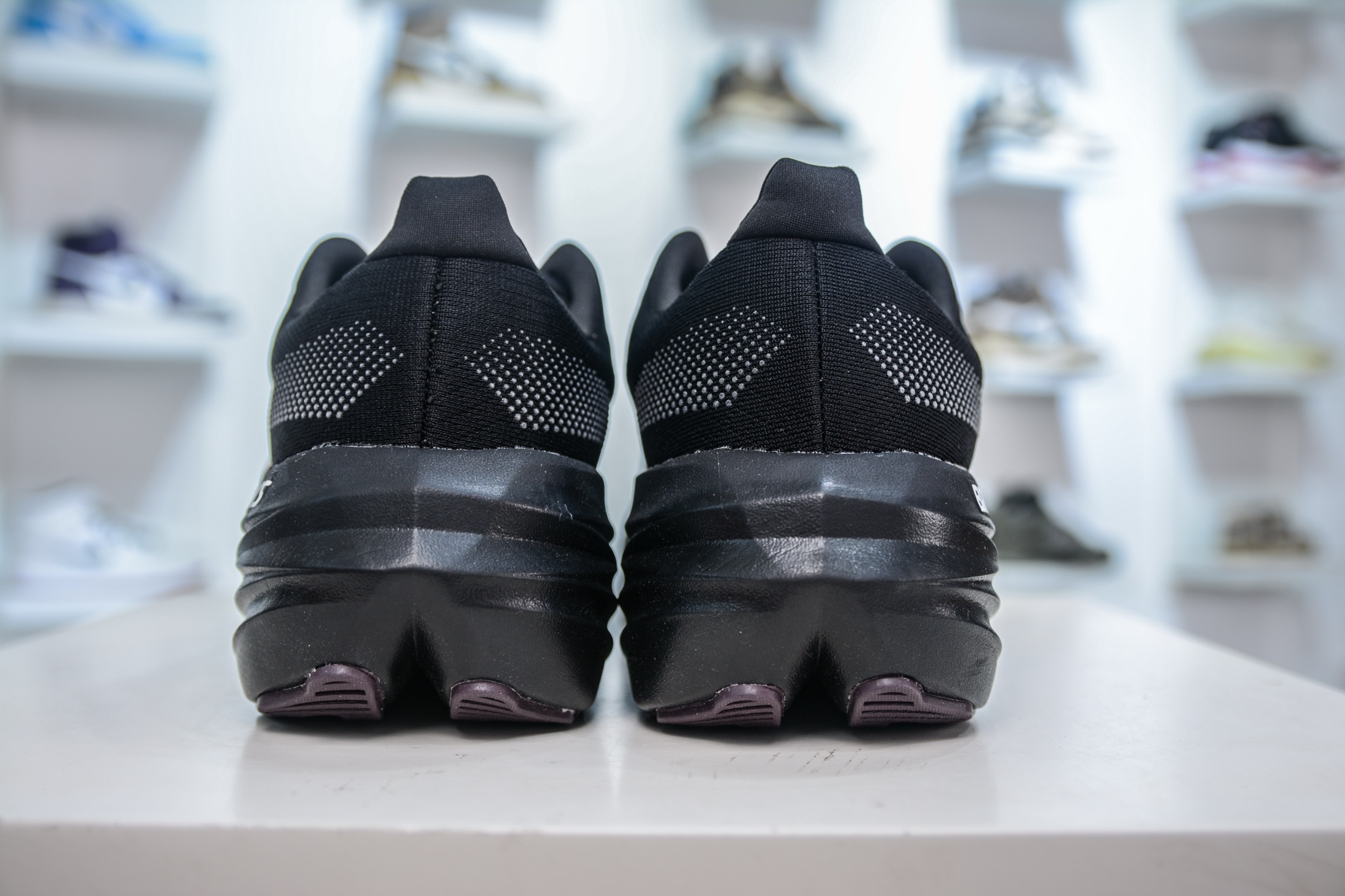 180 Brooks布鲁克斯 Glycerin max 舒适简约防滑耐磨低帮跑步鞋 烈风2系列低帮透气缓震支撑休闲运动慢跑鞋 1204361B-067-Chinese UA Cheap High Quatity Brand Clothes Bags handbags Sneakers wholesale wholesaler seller from China Factory suppliers Fashion Clothing Shoes best Quality Beautiful Price 180 Brooks布鲁克斯 Glycerin max 舒适简约防滑耐磨低帮跑步鞋 烈风2系列低帮透气缓震支撑休闲运动慢跑鞋 1204361B-067